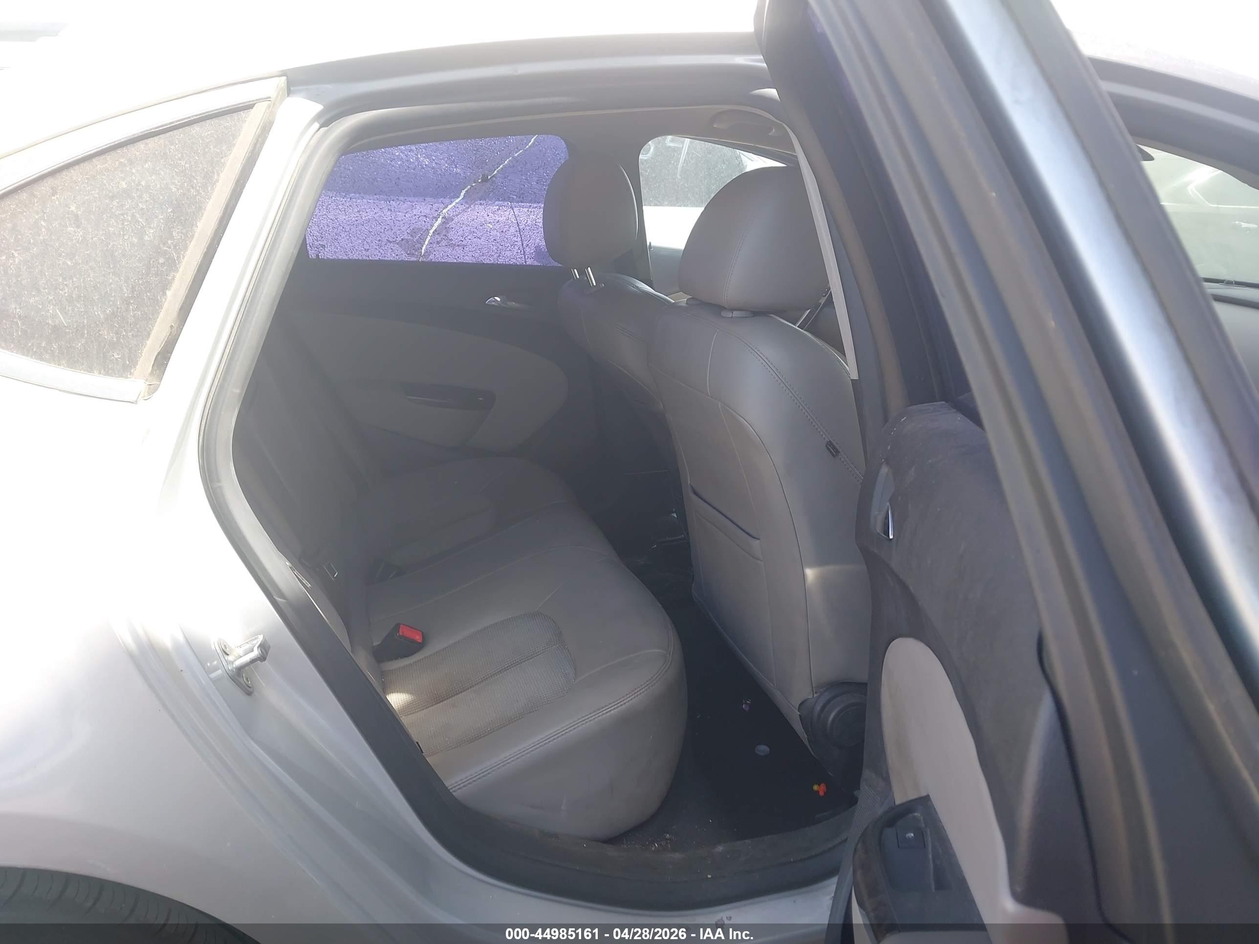 BUICK VERANO image 8
