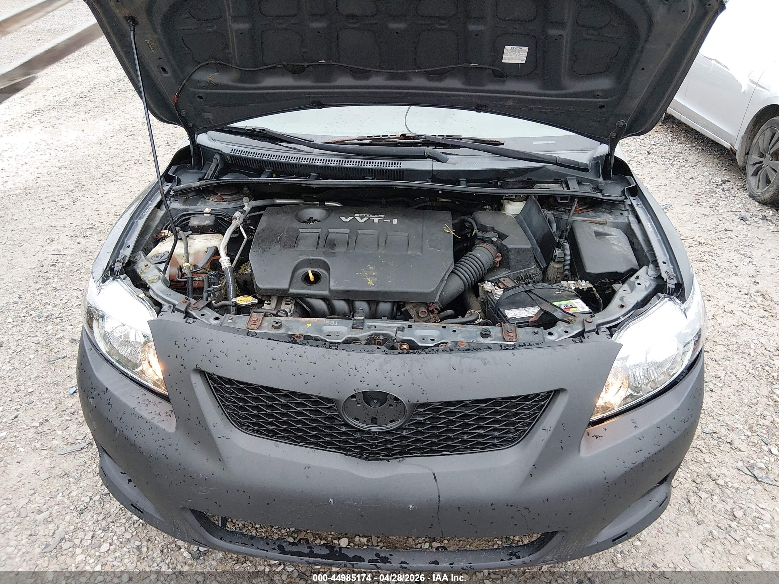 TOYOTA COROLLA image 10