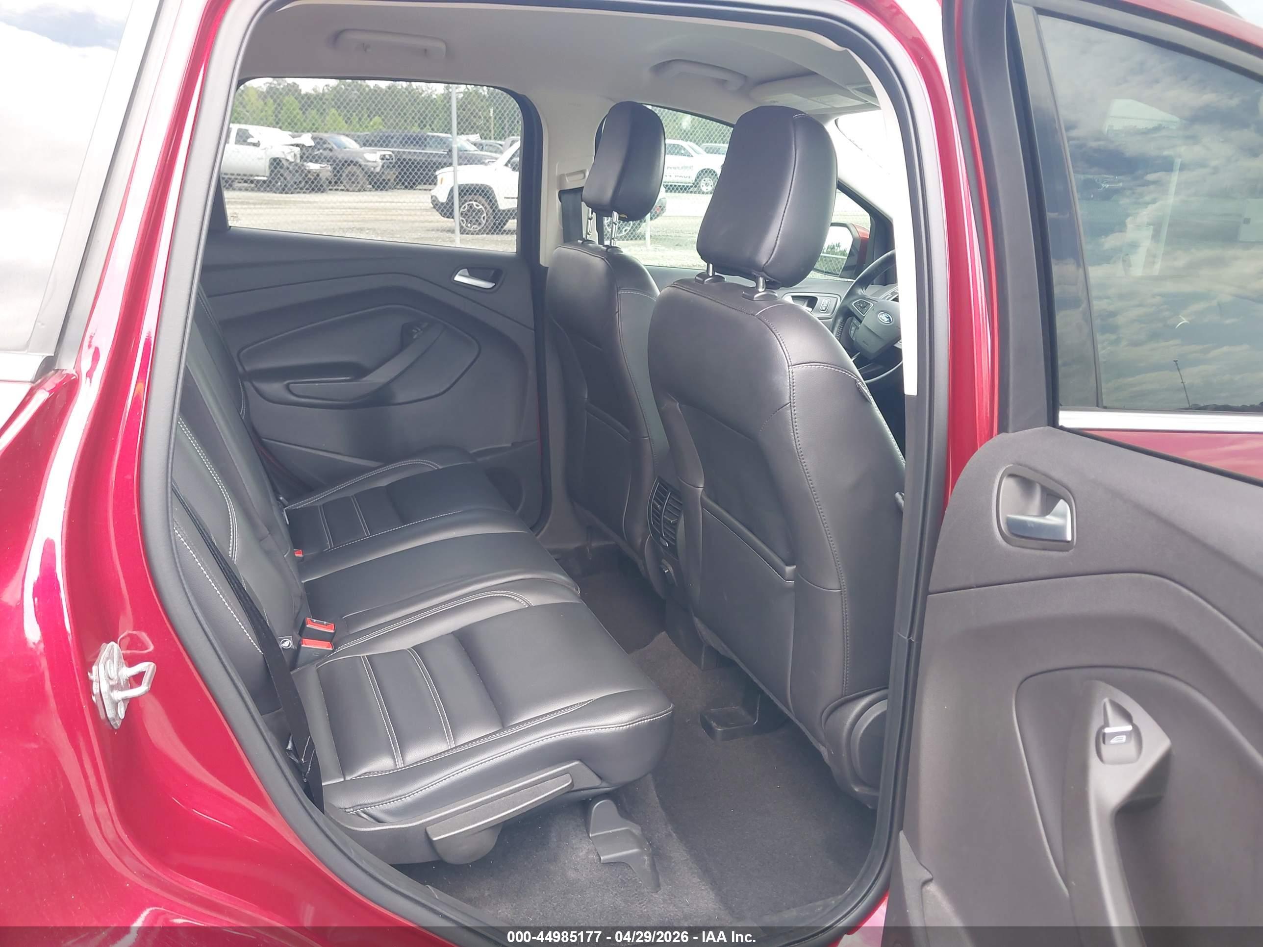 FORD ESCAPE image 8