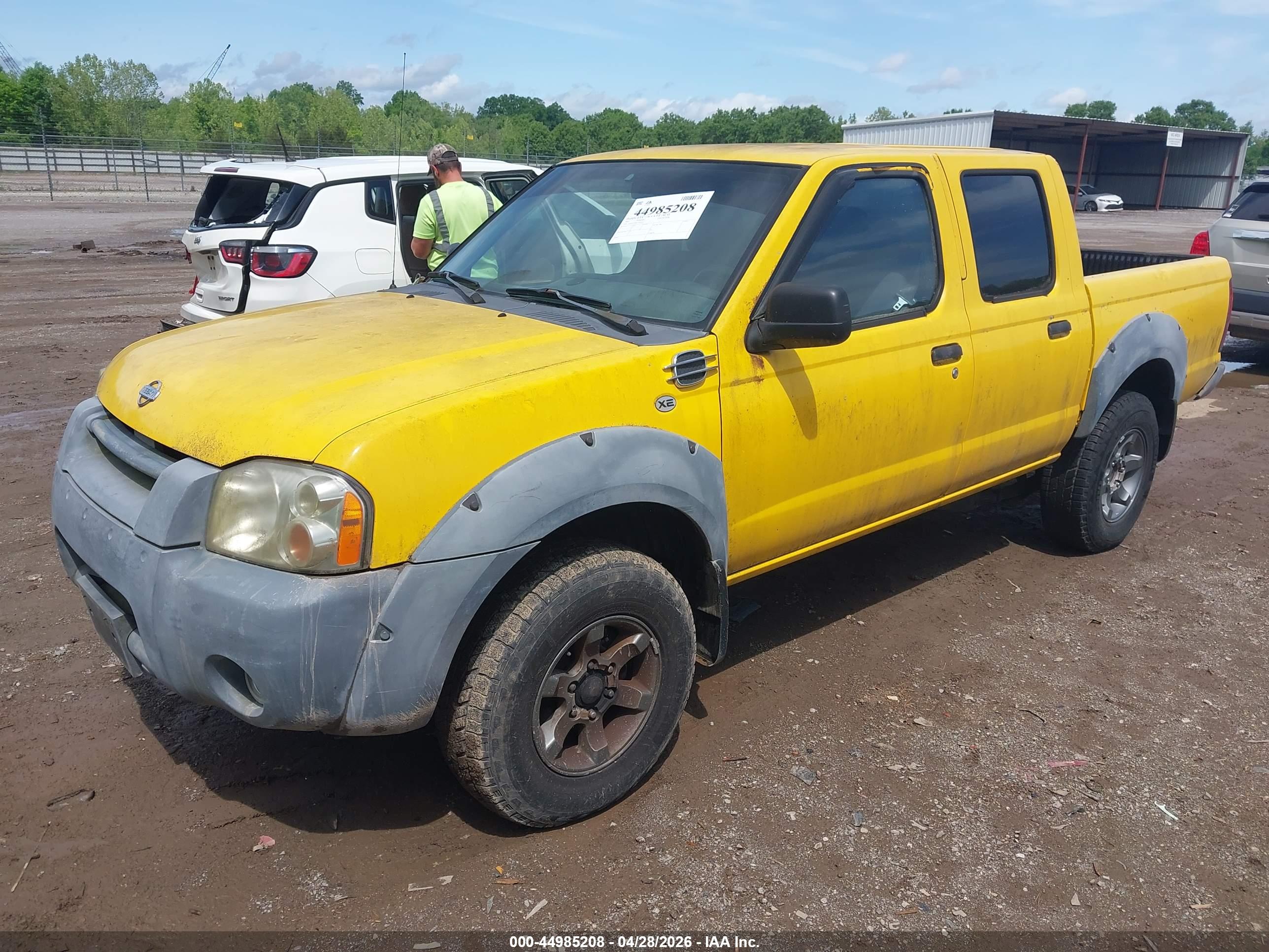 NISSAN FRONTIER image 2