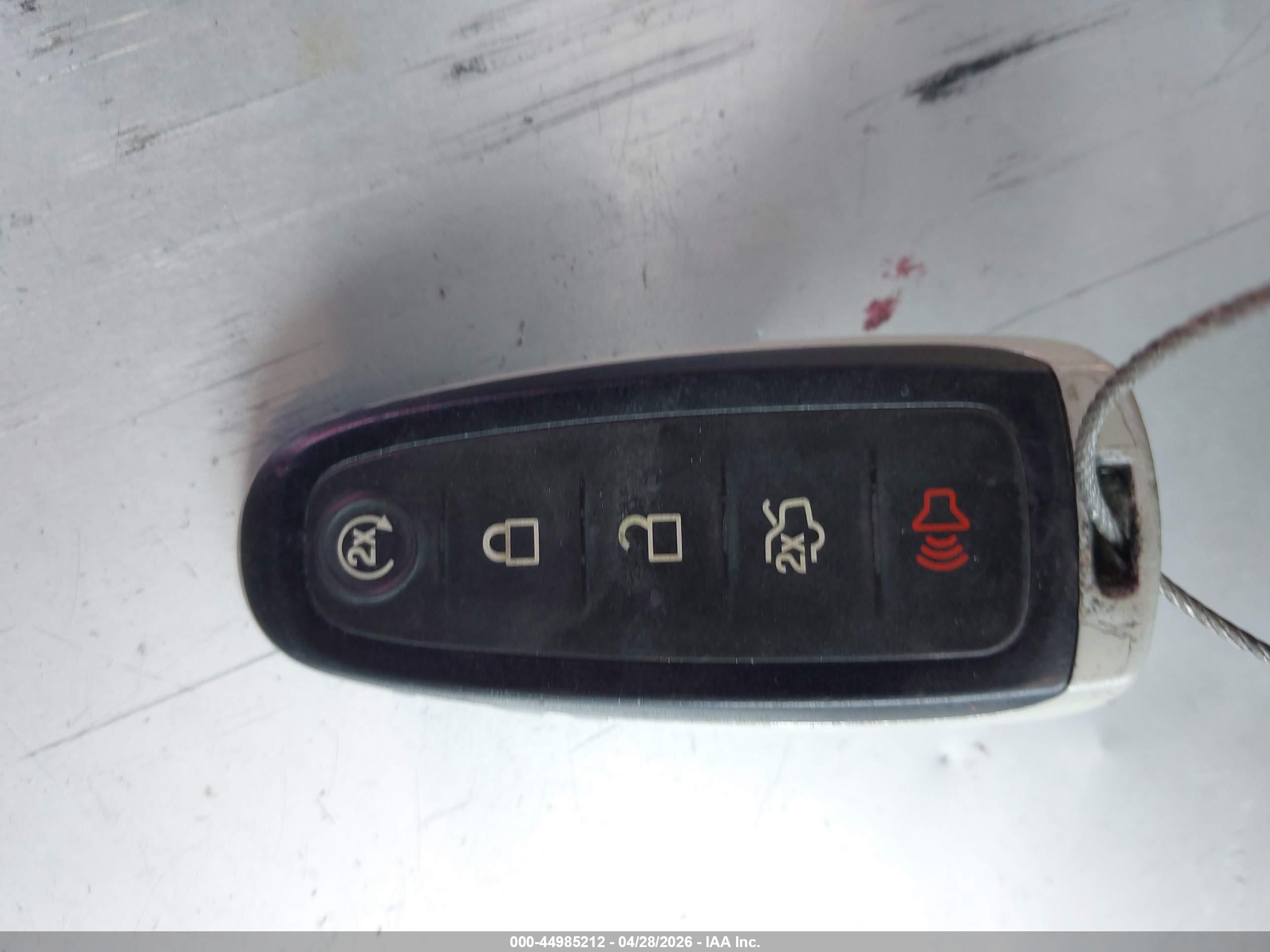 FORD ESCAPE image 11