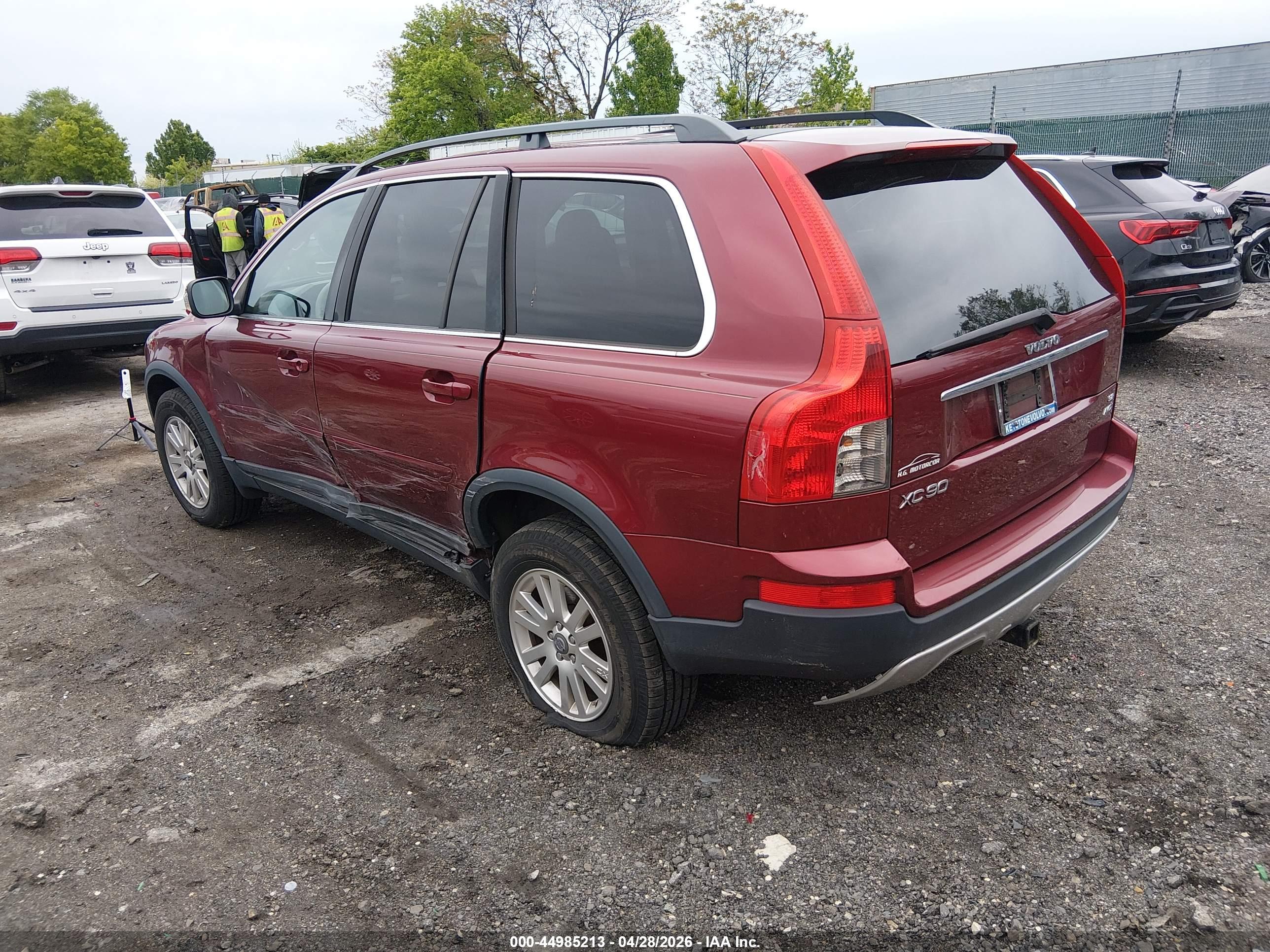 VOLVO XC90 image 3