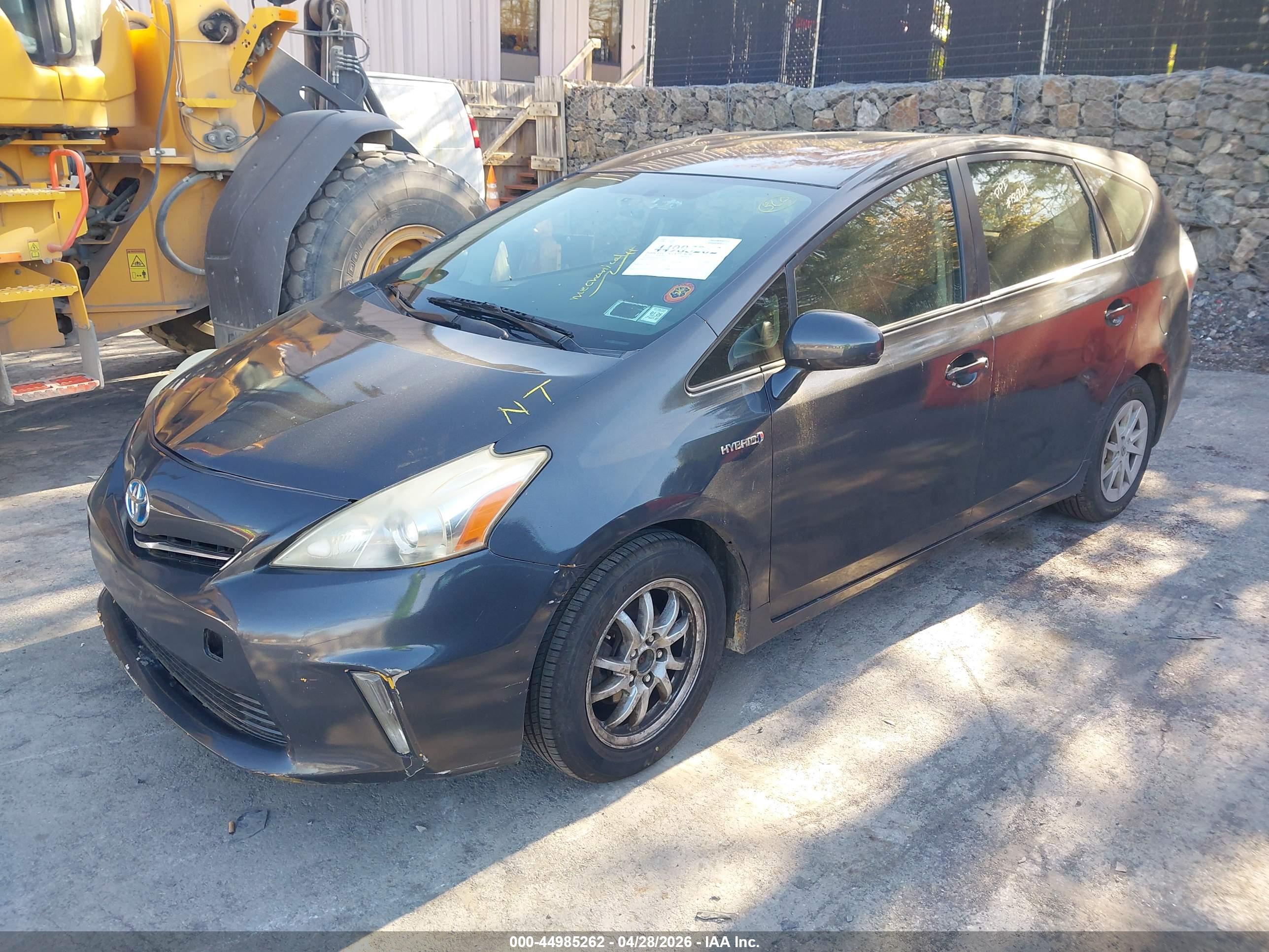 TOYOTA PRIUS image 2