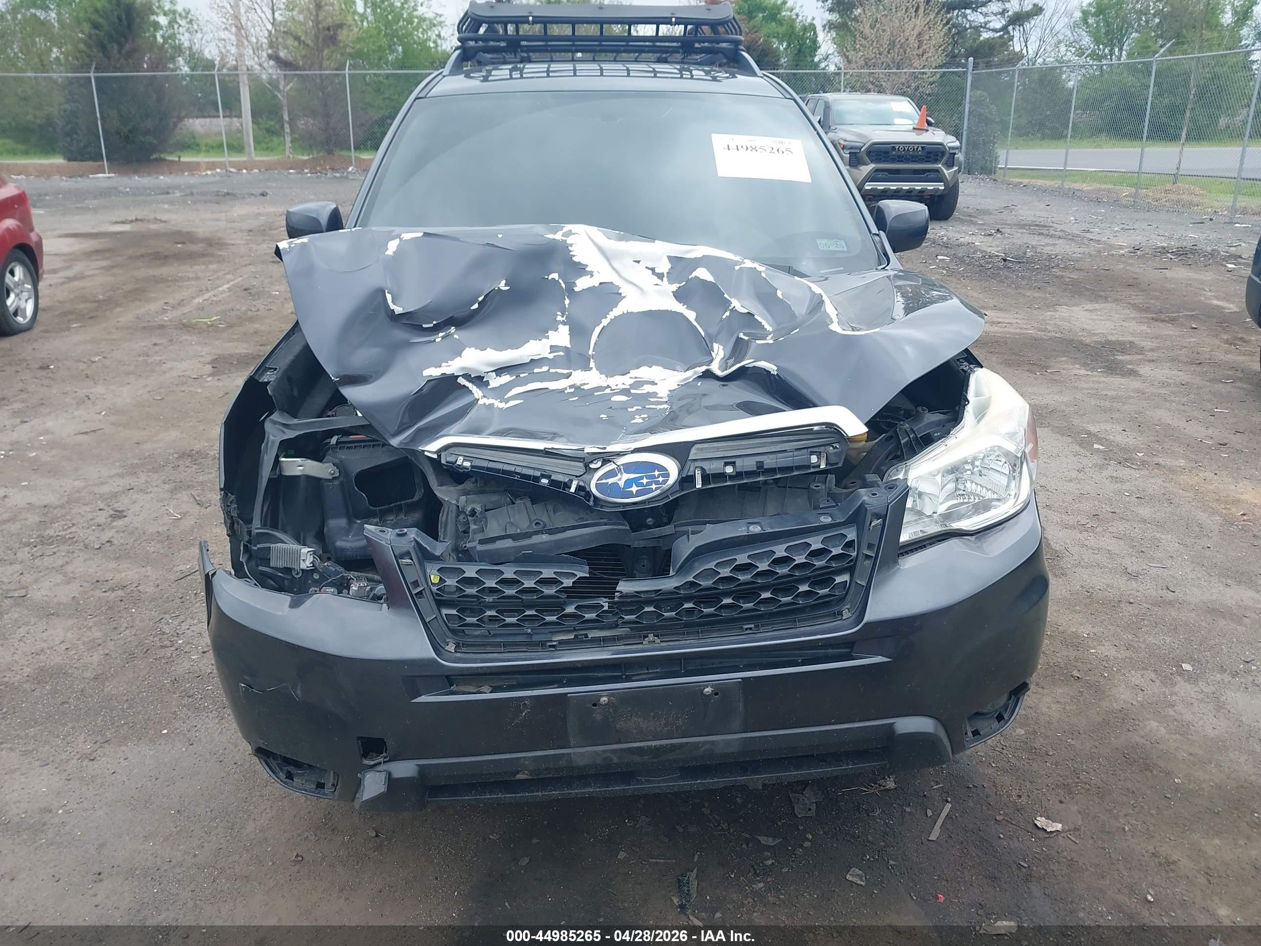 SUBARU FORESTER image 6