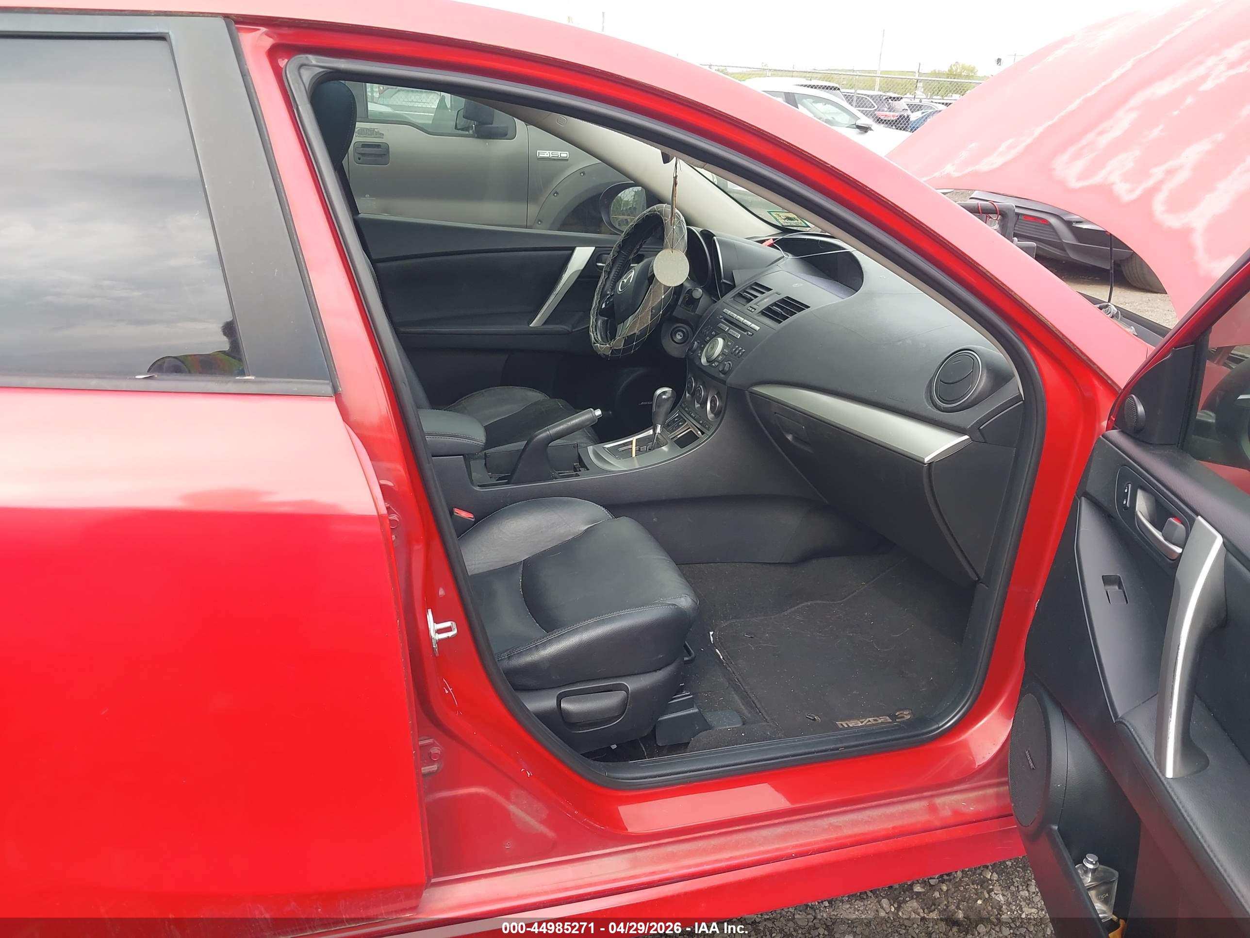 MAZDA MAZDA3 image 5