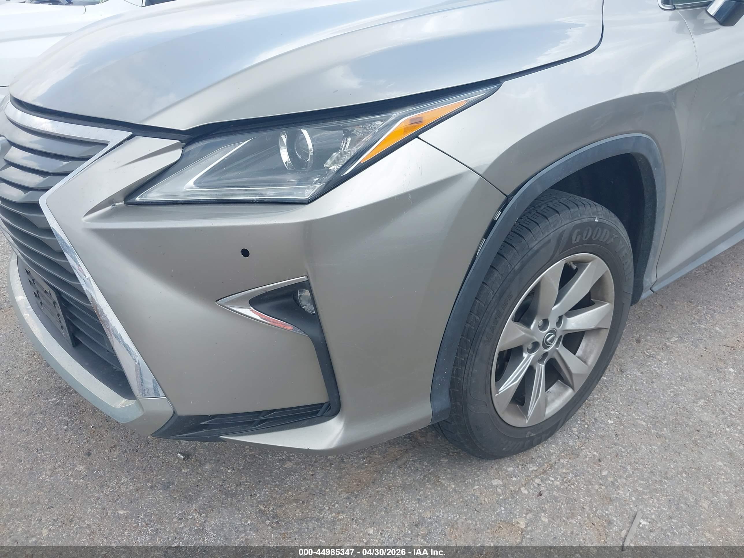 LEXUS RX image 6
