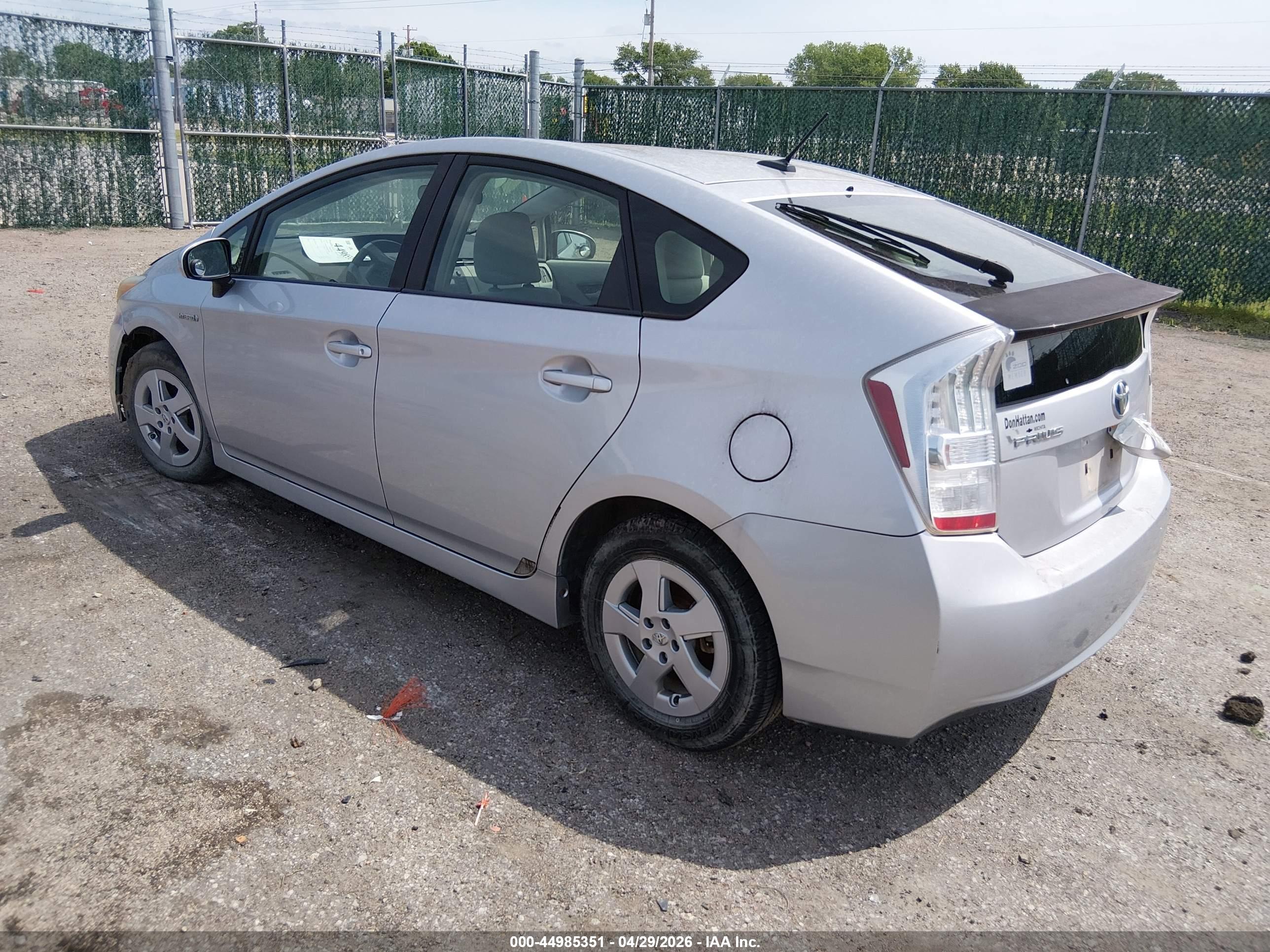 TOYOTA PRIUS image 3