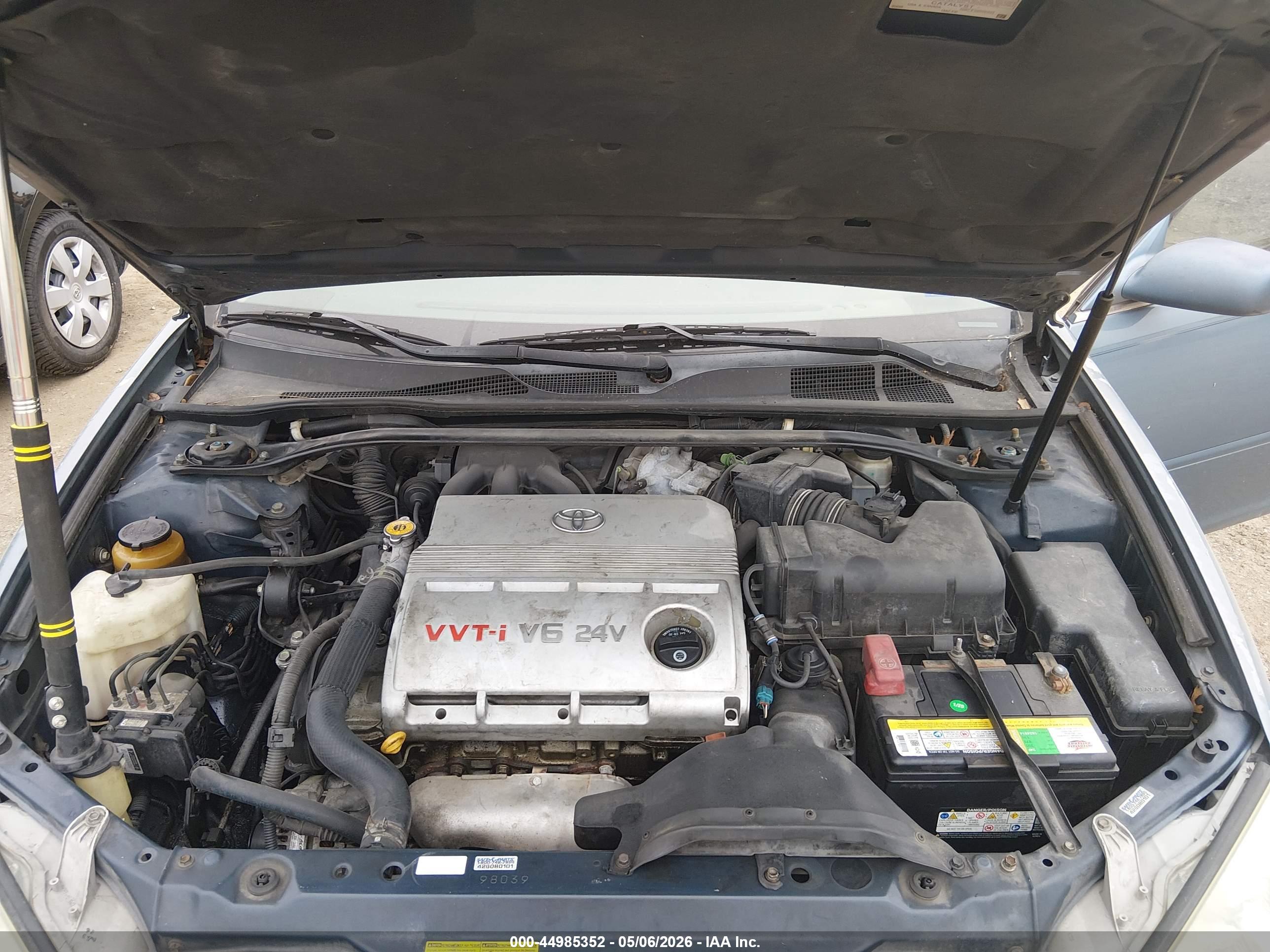 TOYOTA CAMRY image 10