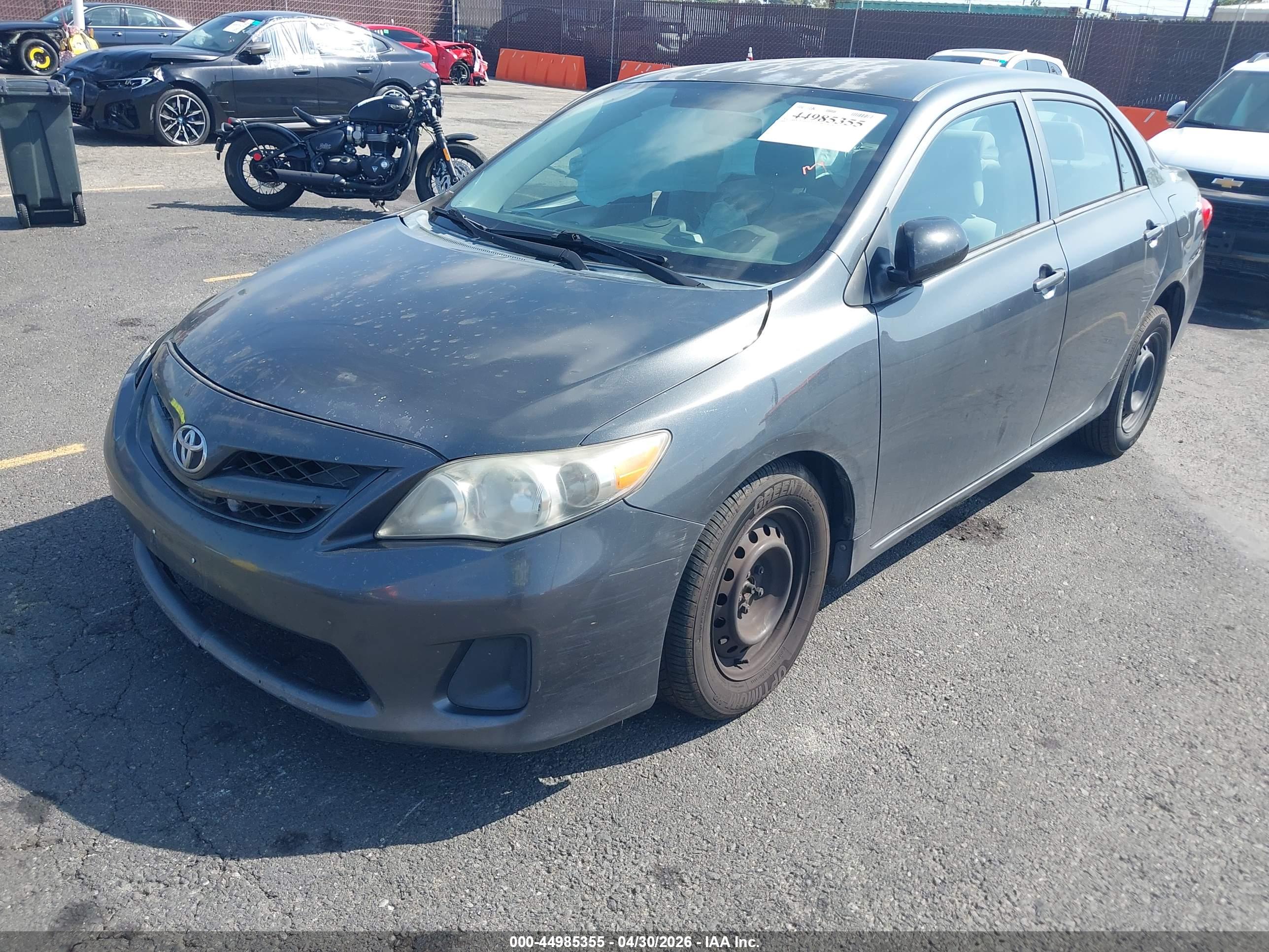 TOYOTA COROLLA image 2