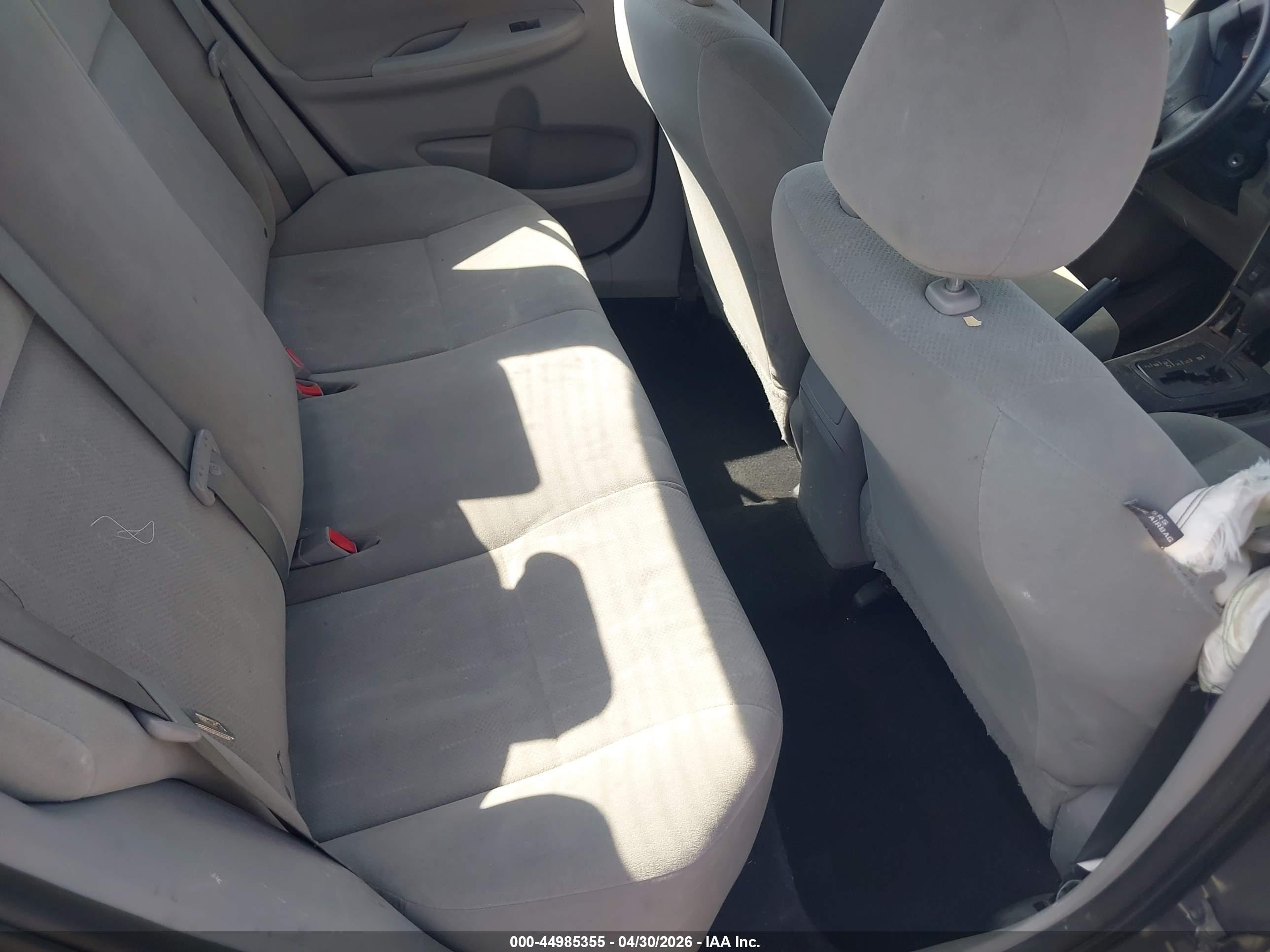 TOYOTA COROLLA image 8