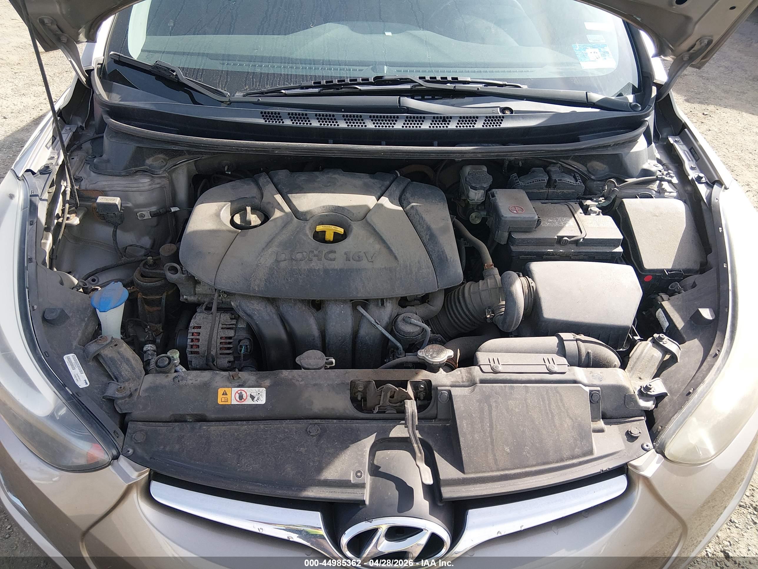 HYUNDAI ELANTRA image 10