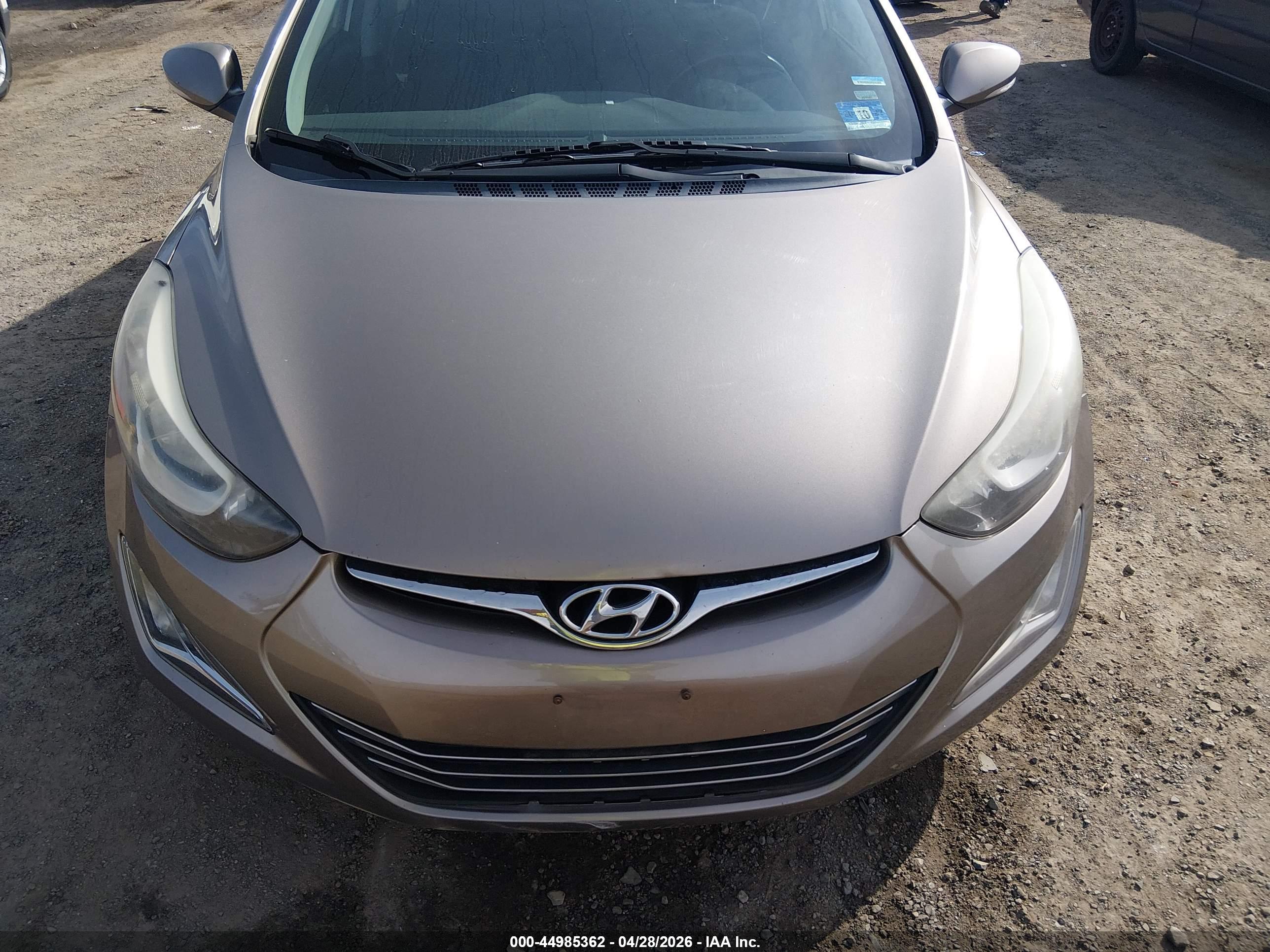 HYUNDAI ELANTRA image 6