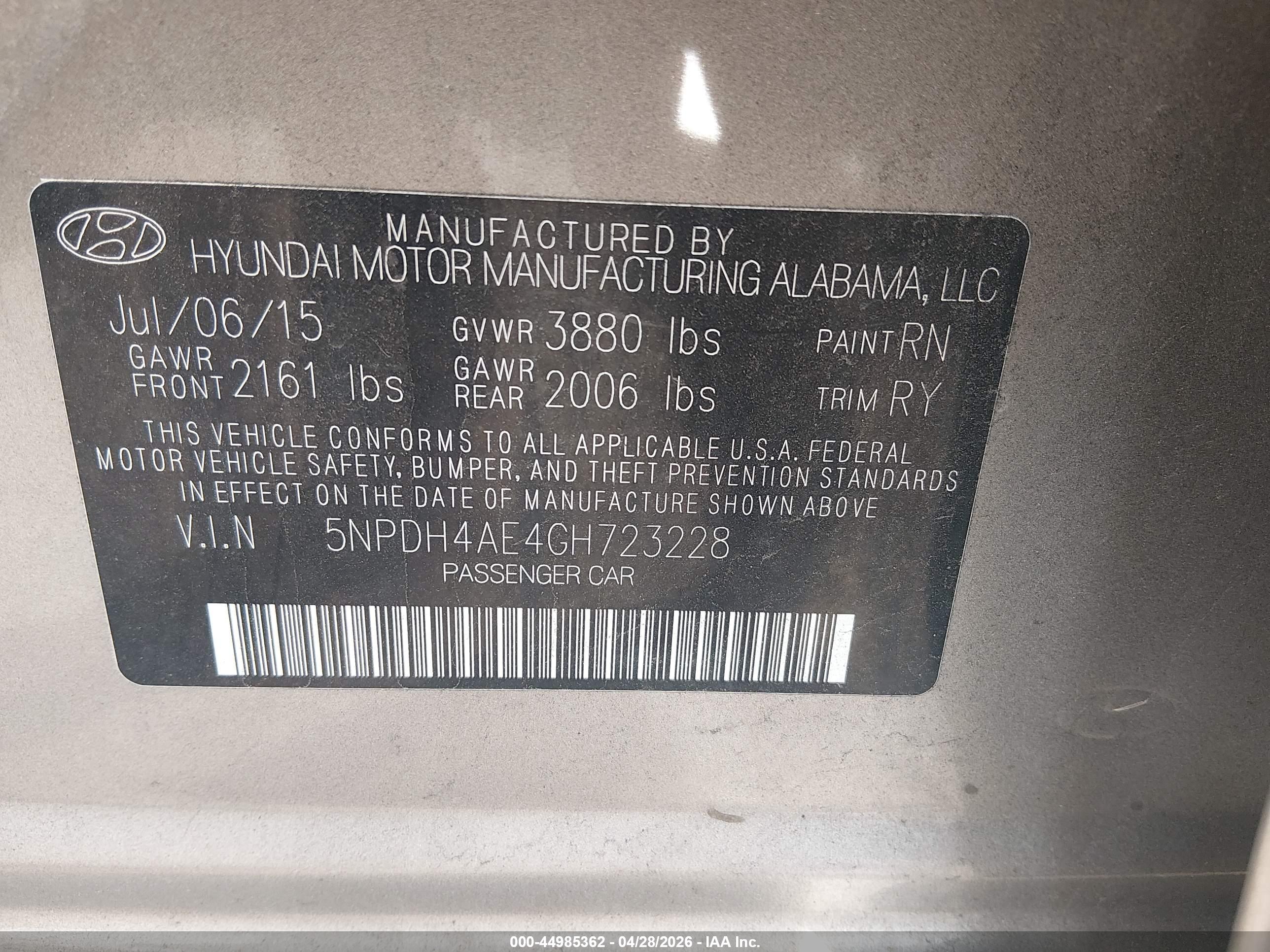 HYUNDAI ELANTRA image 9