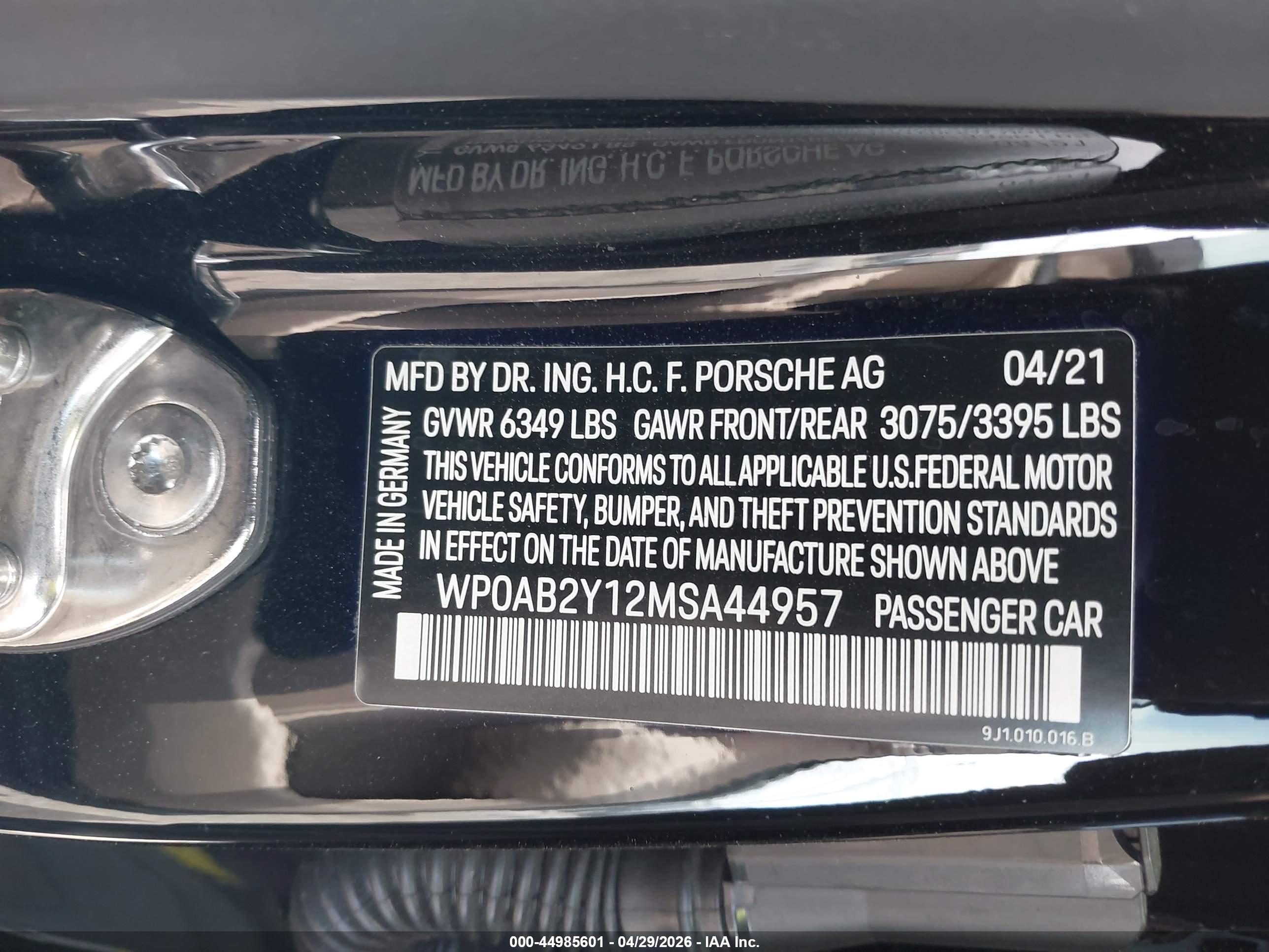 PORSCHE TAYCAN image 9