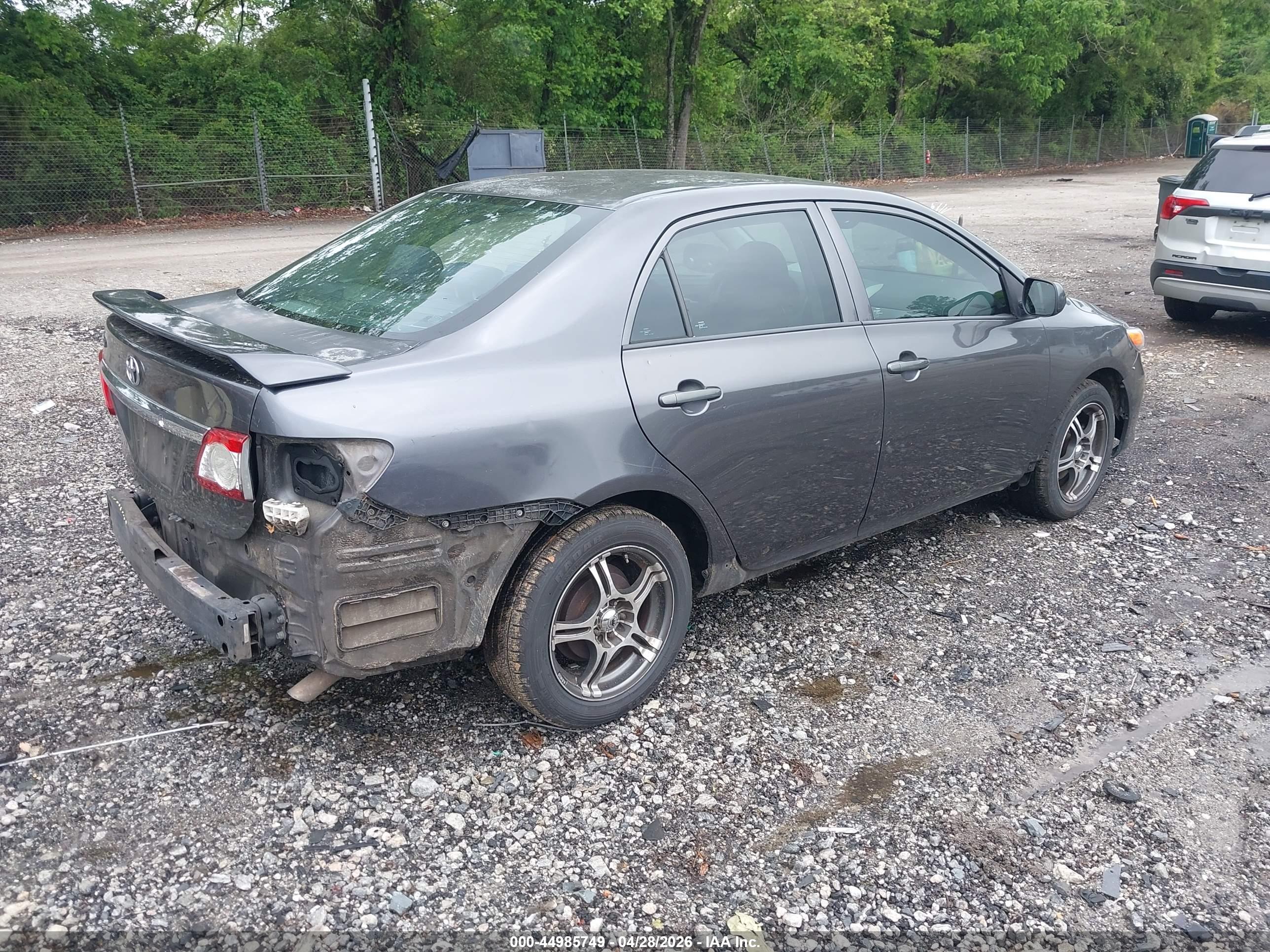 TOYOTA COROLLA image 4