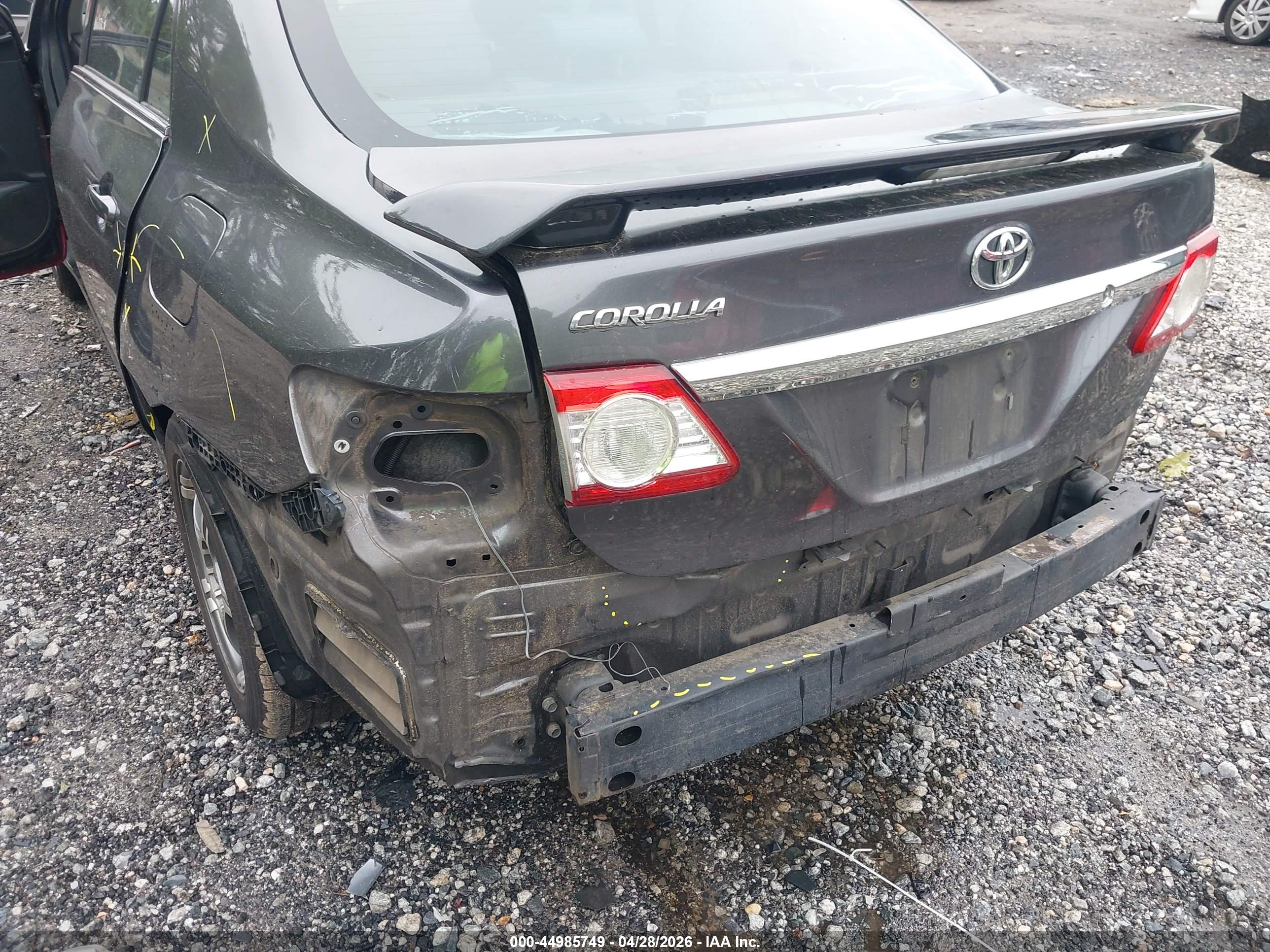 TOYOTA COROLLA image 6