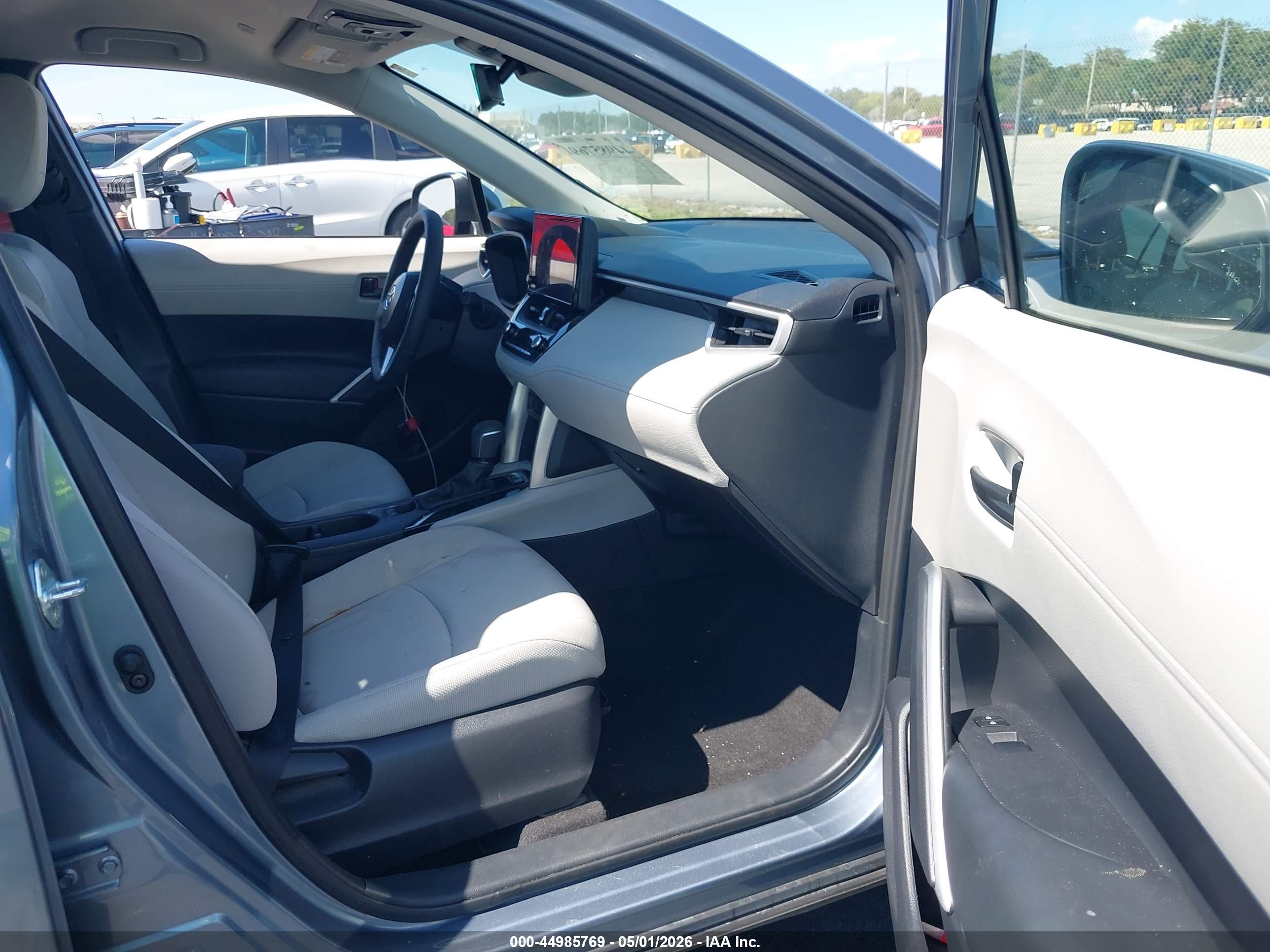 TOYOTA COROLLA image 5