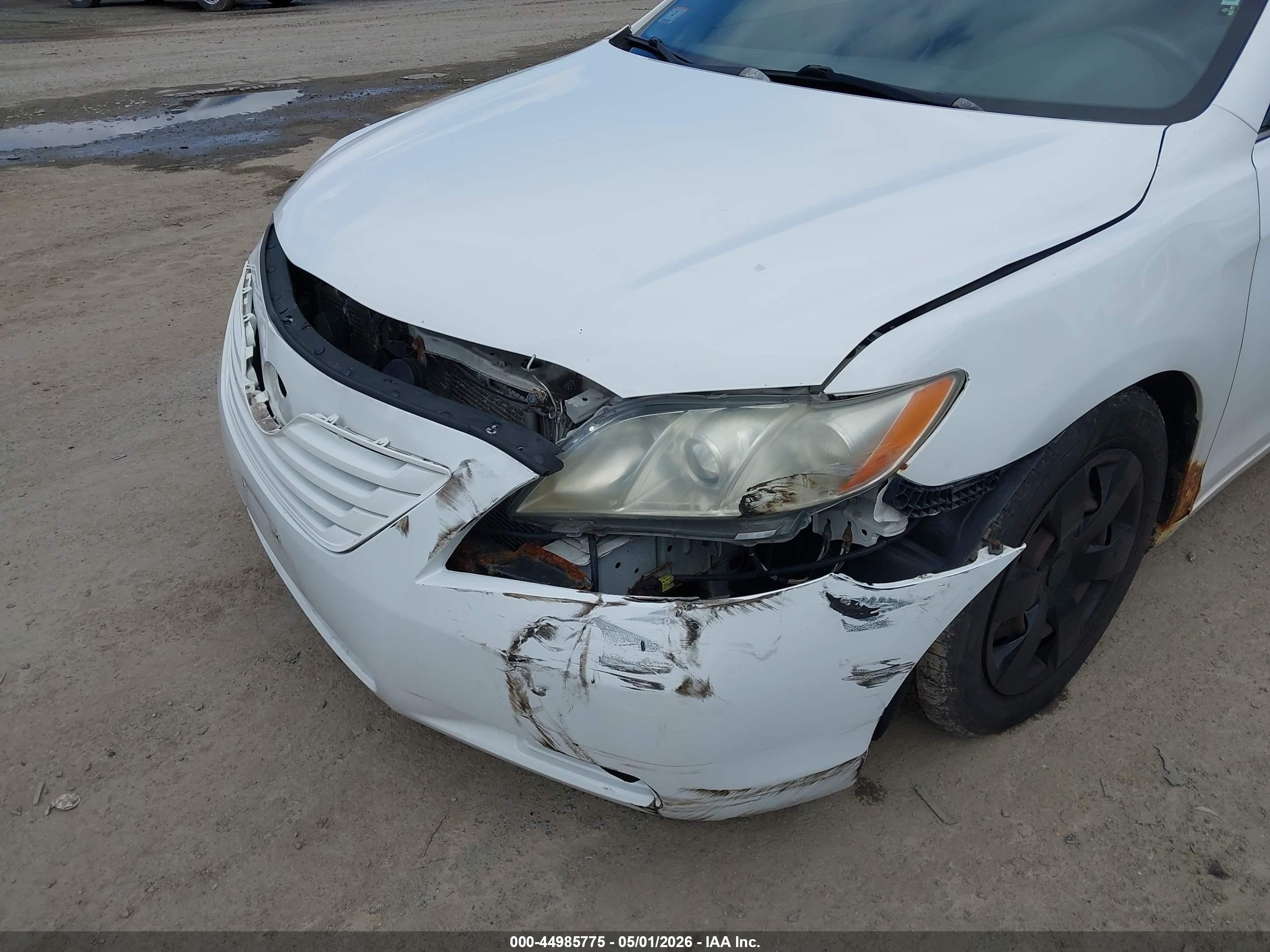 TOYOTA CAMRY image 6