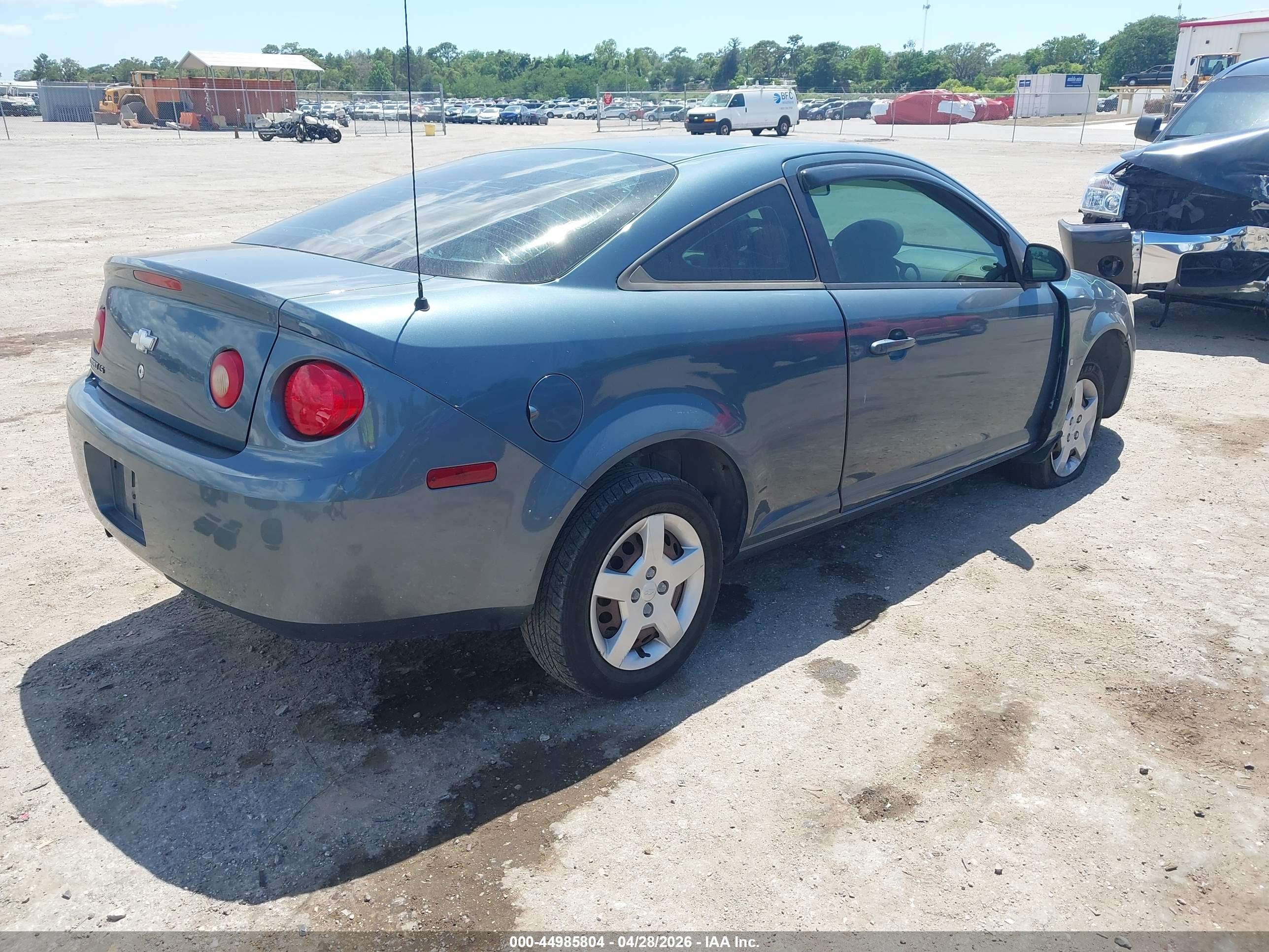 CHEVROLET COBALT image 4