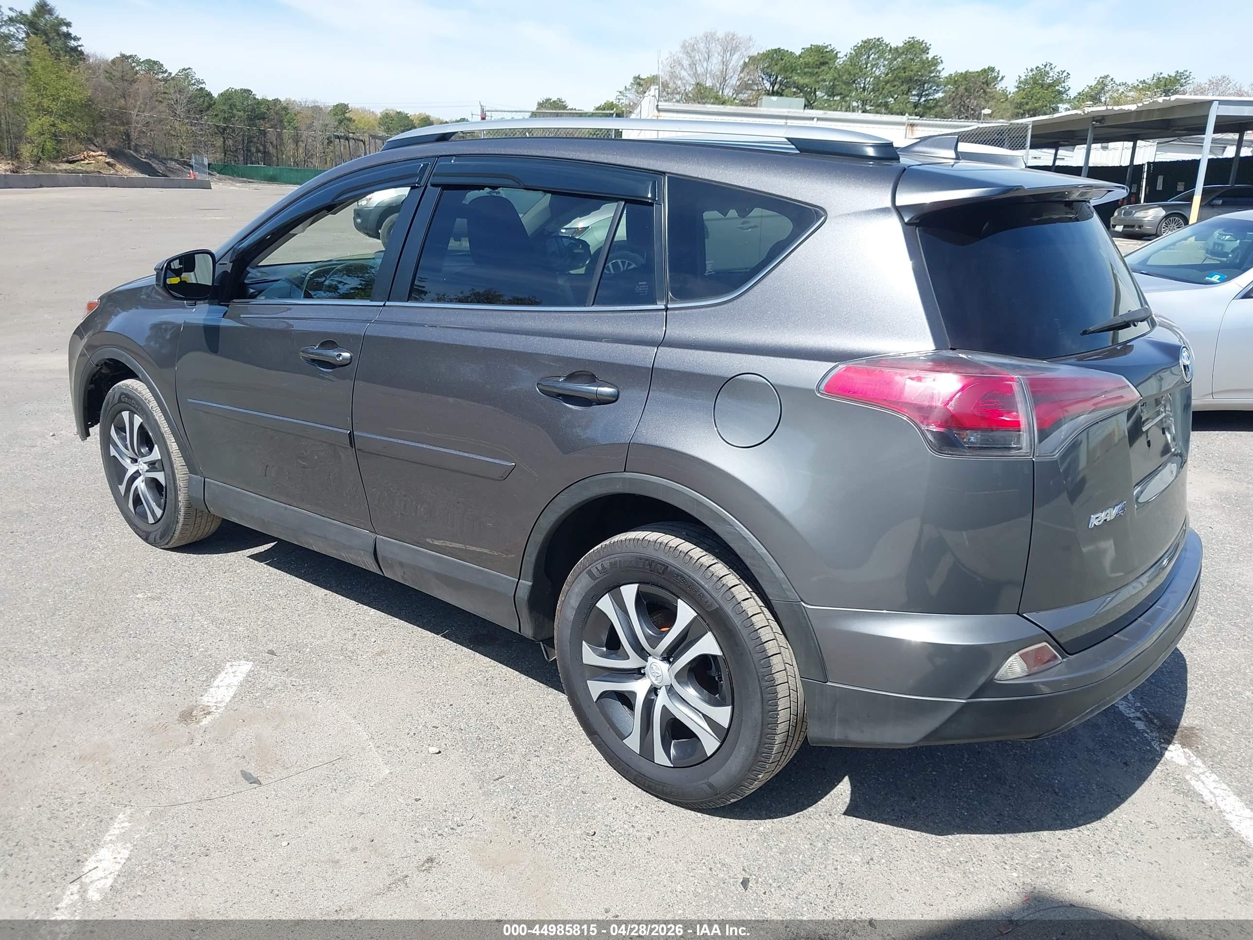 TOYOTA RAV4 image 3