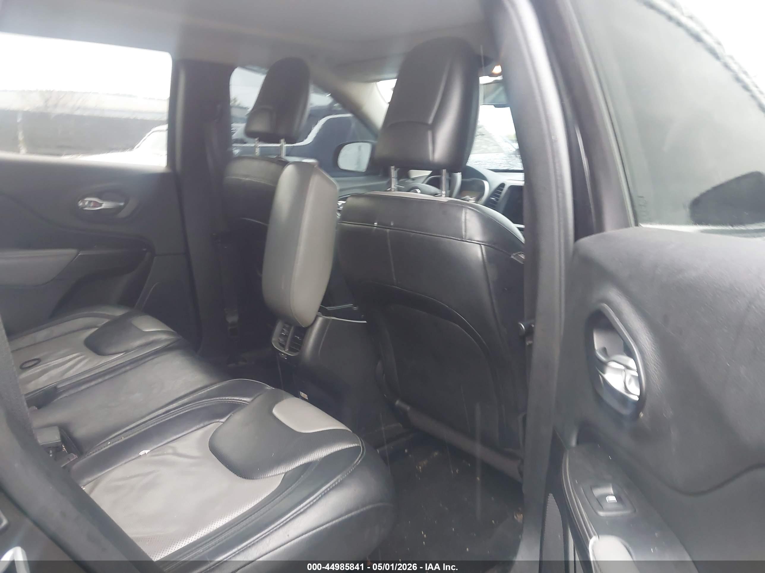 JEEP CHEROKEE image 8