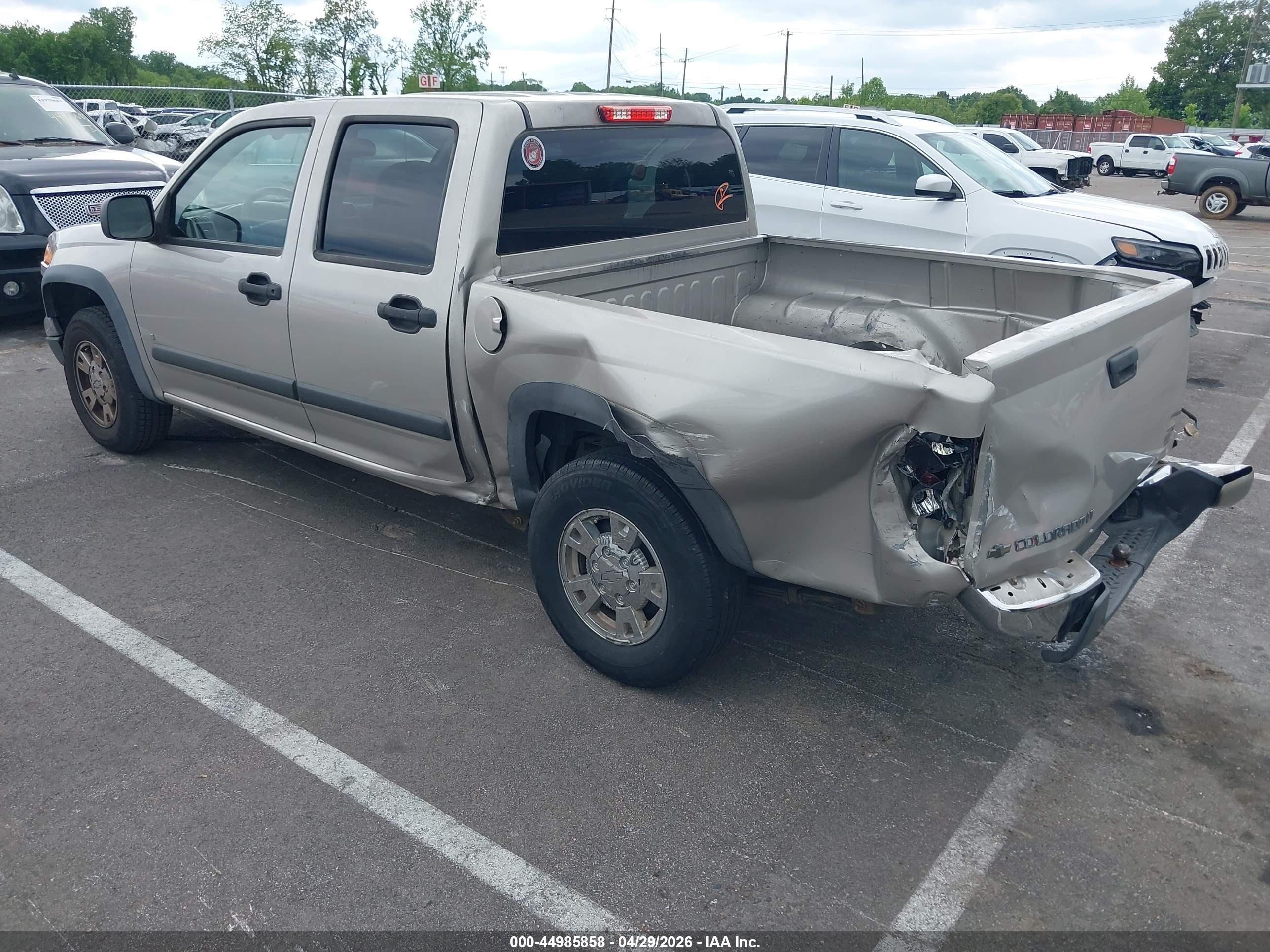 CHEVROLET COLORADO image 3