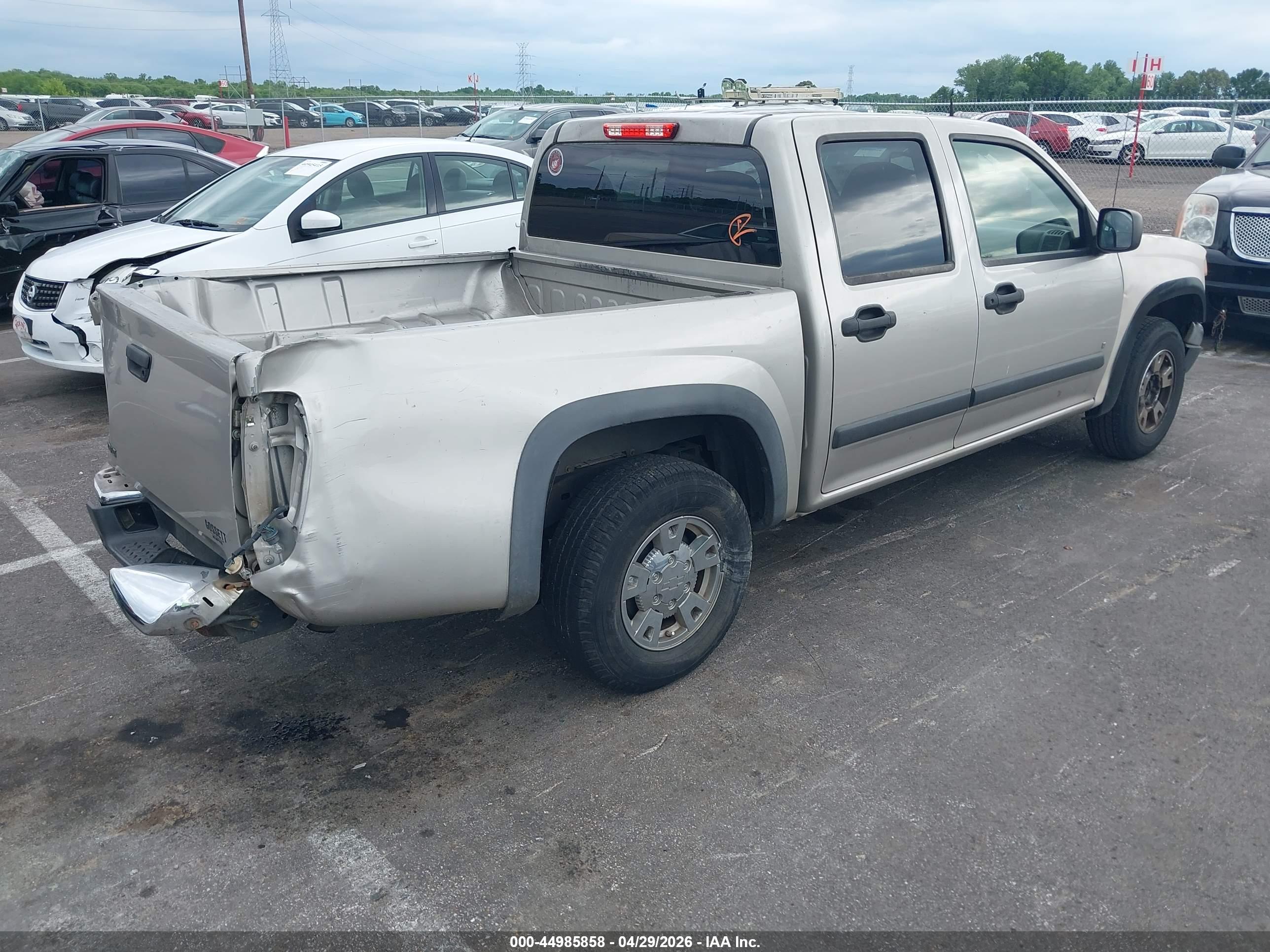 CHEVROLET COLORADO image 4