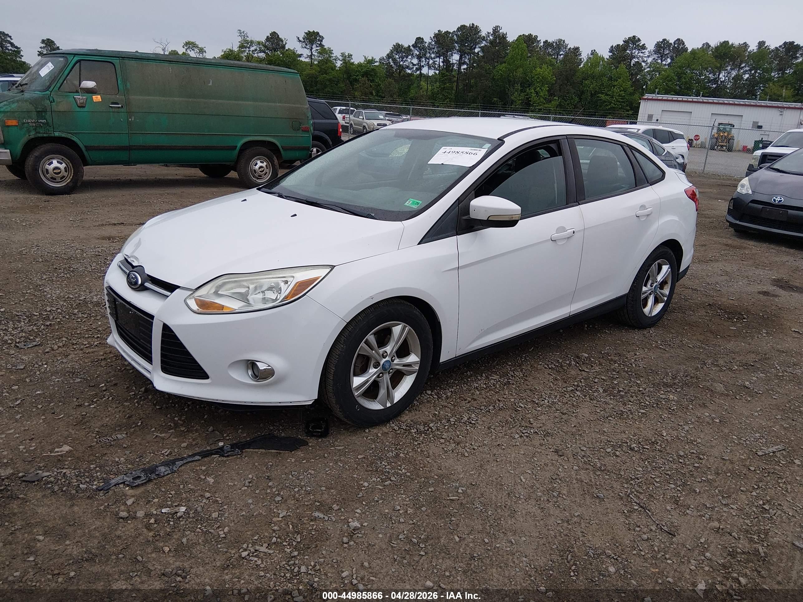 FORD FOCUS image 2