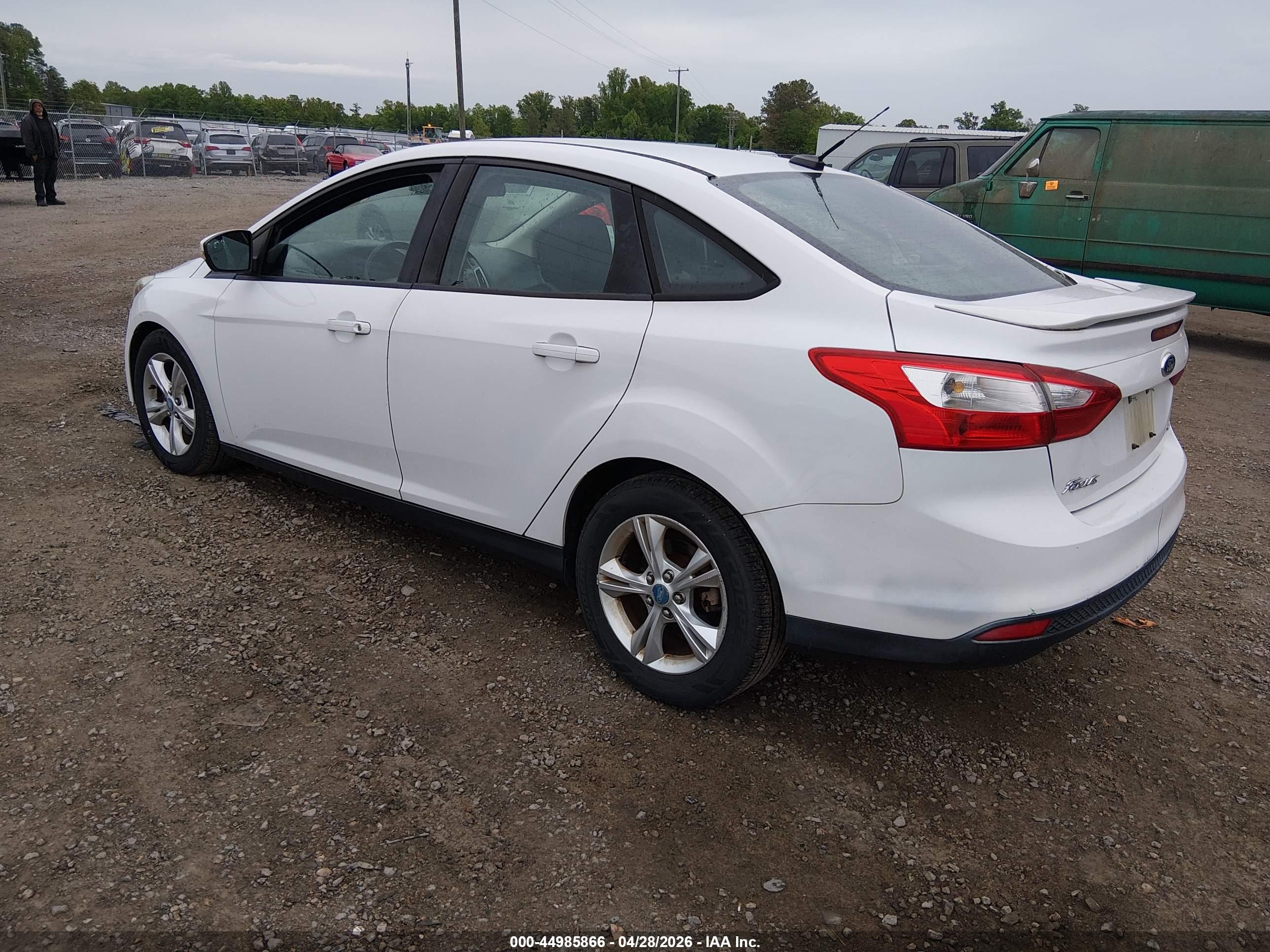 FORD FOCUS image 3