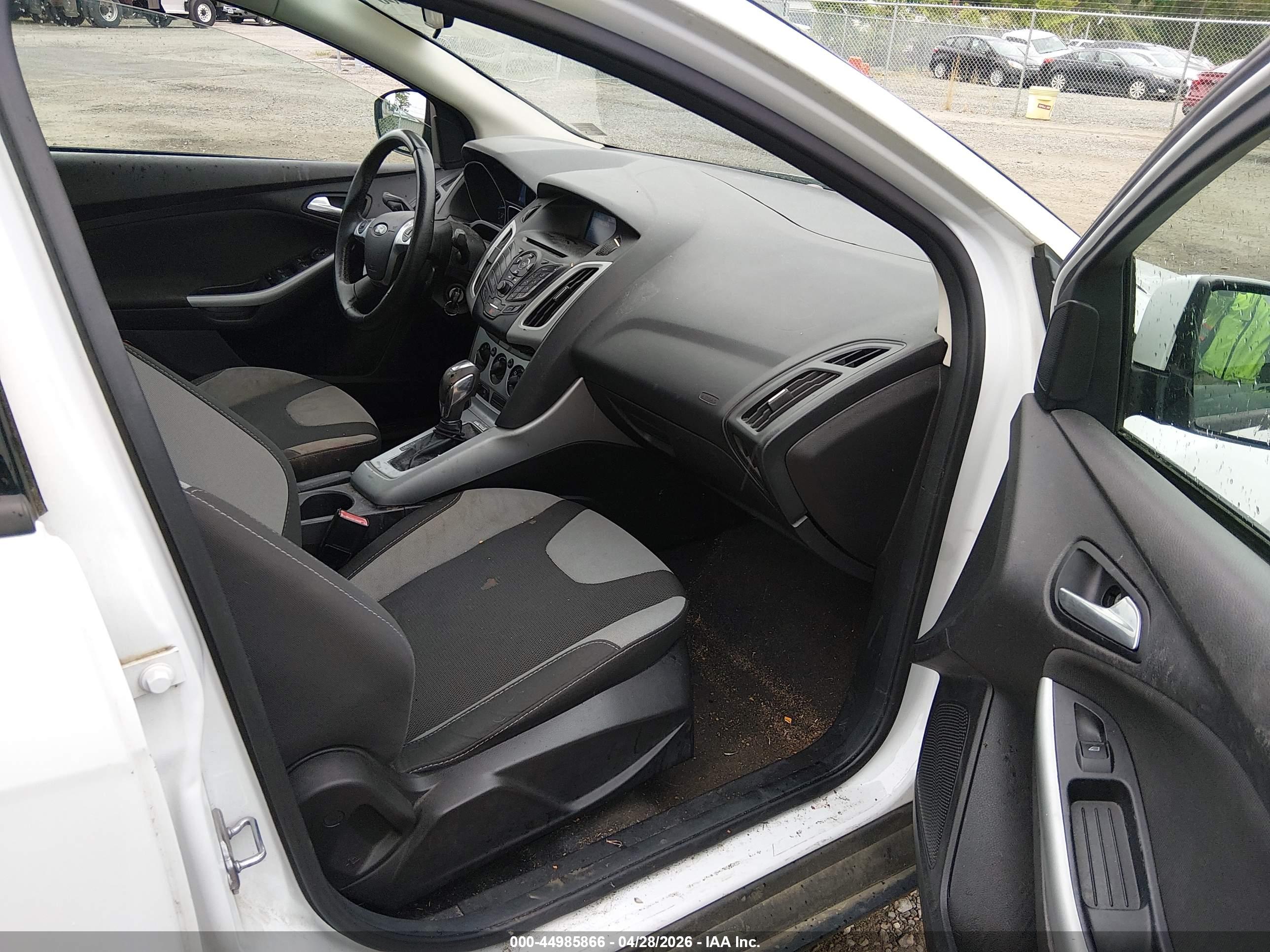 FORD FOCUS image 5