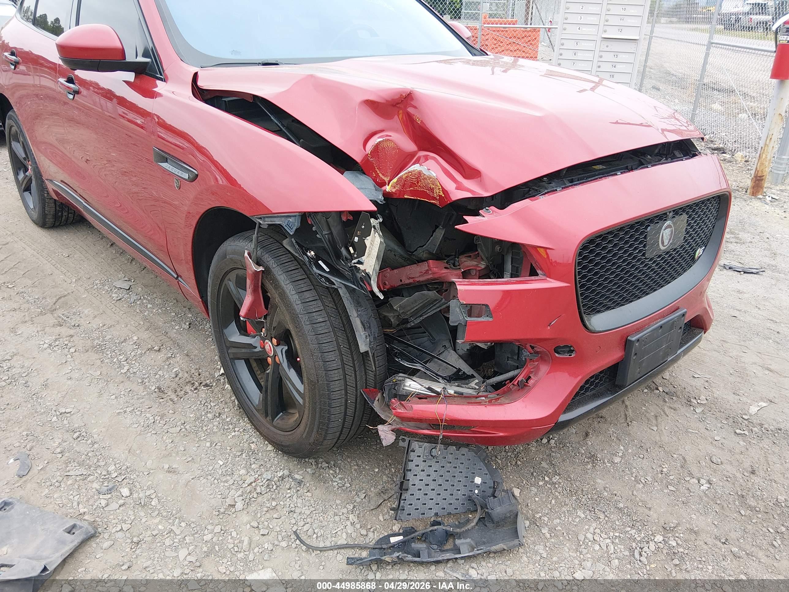JAGUAR F-PACE image 6
