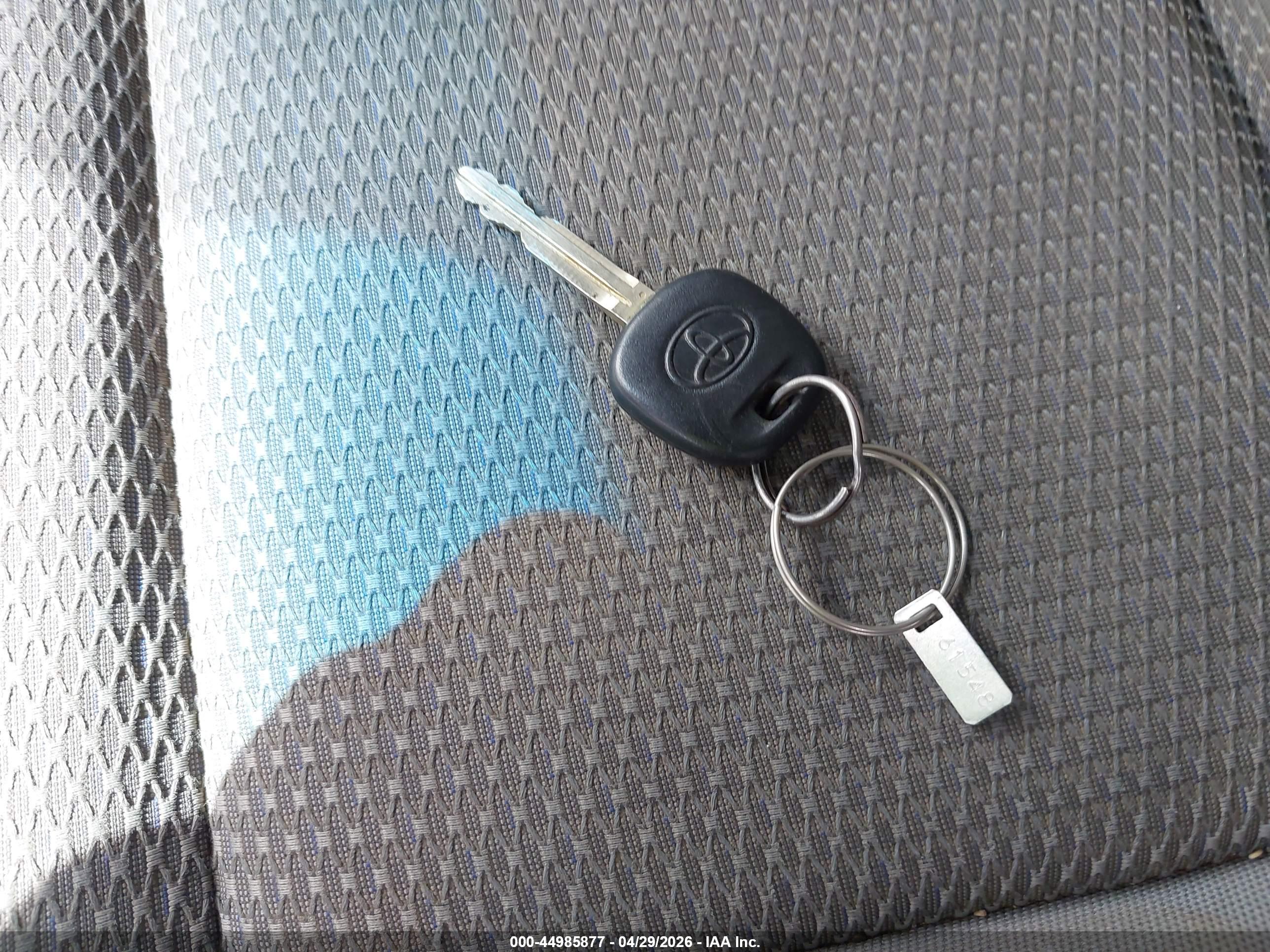 TOYOTA TACOMA image 11