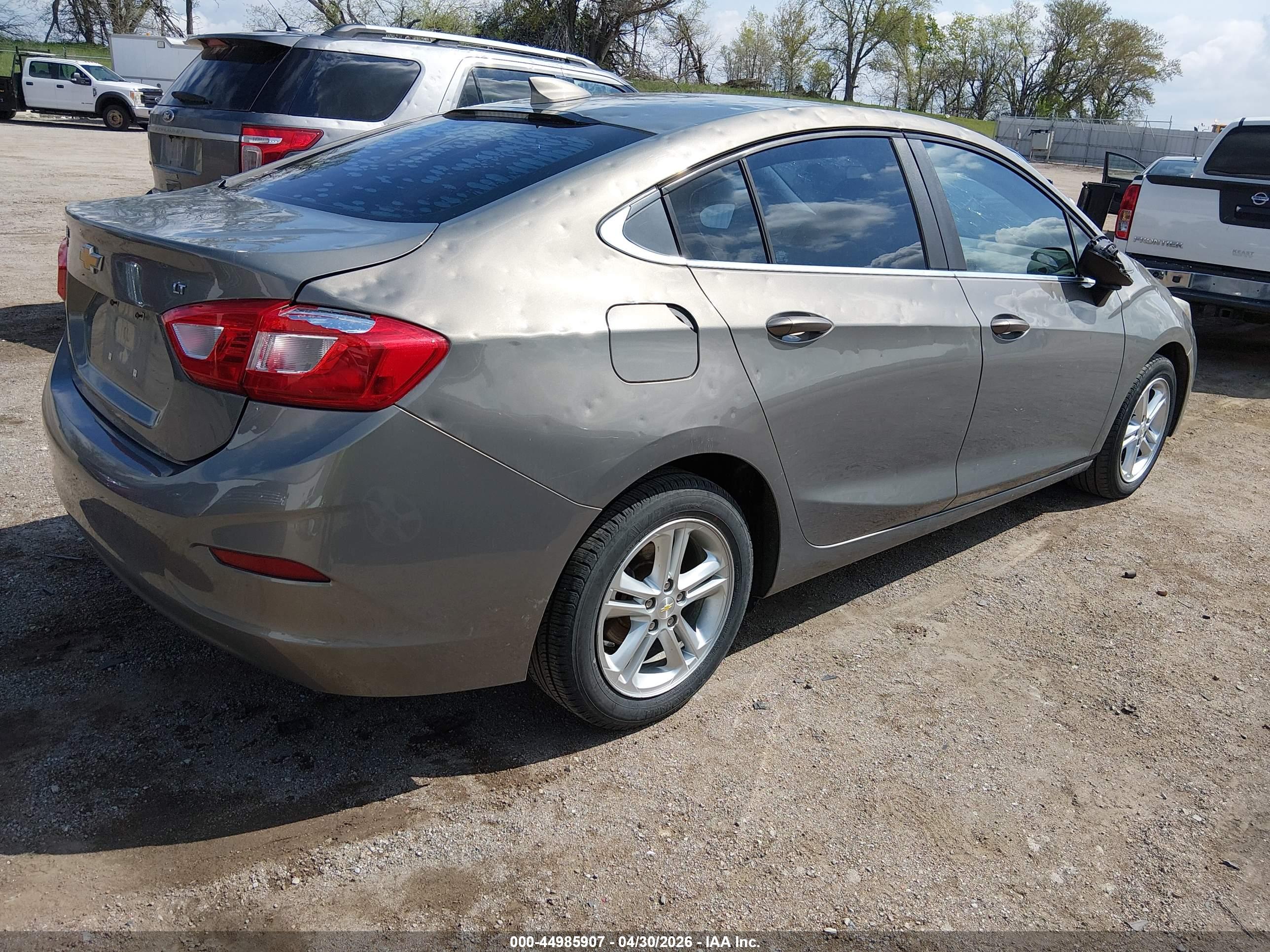 CHEVROLET CRUZE image 4