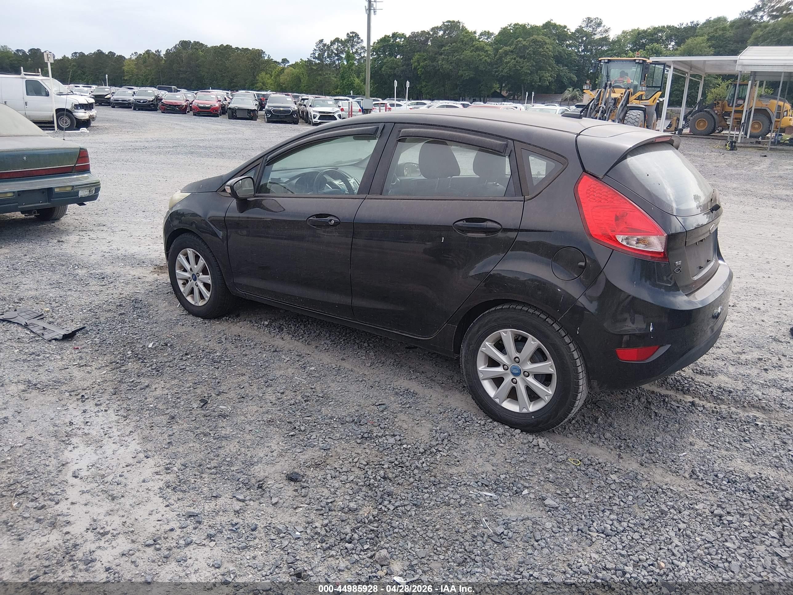 FORD FIESTA image 3