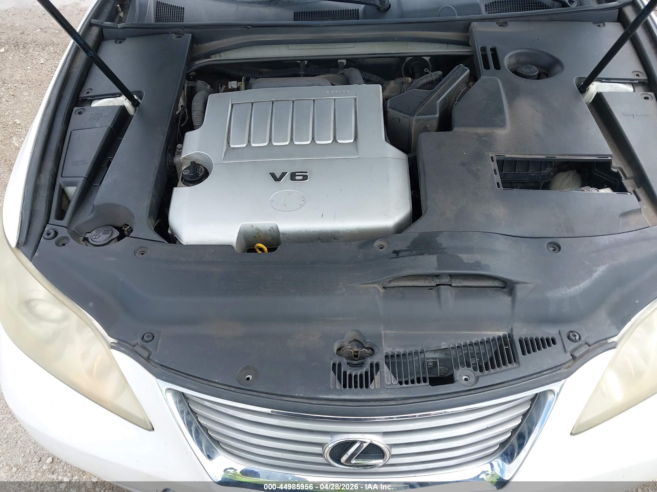 LEXUS ES image 10