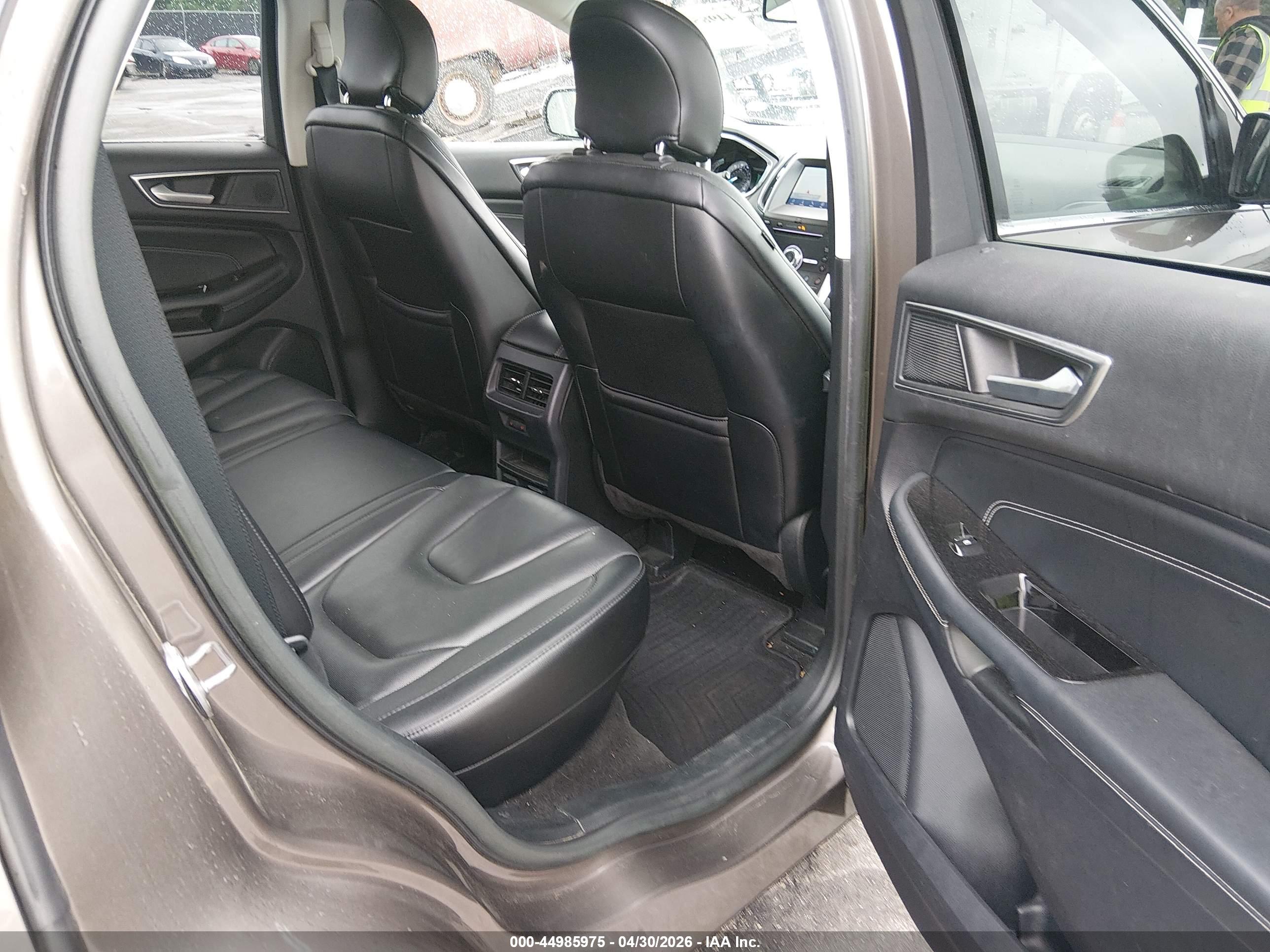 FORD EDGE image 8
