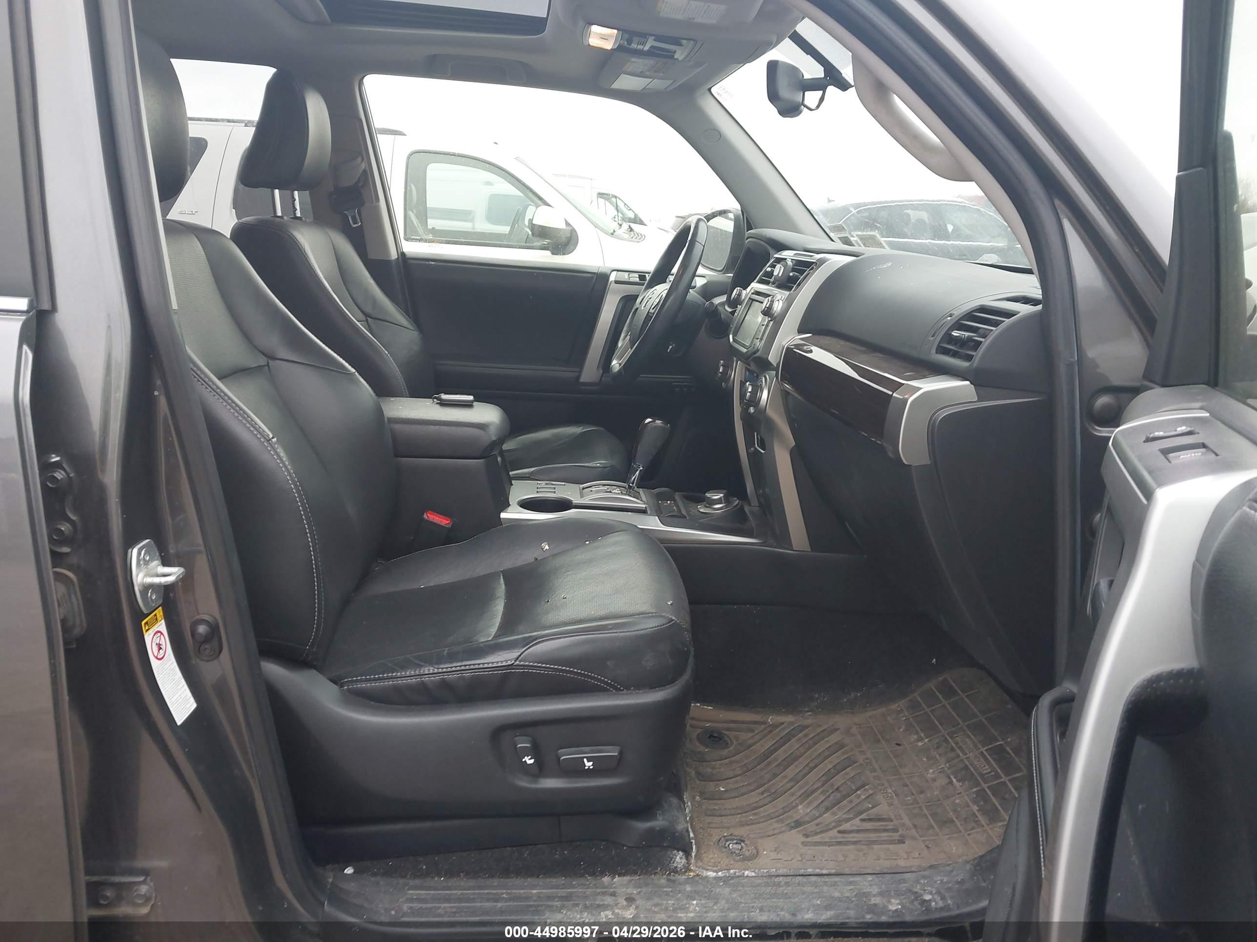 TOYOTA 4RUNNER image 5