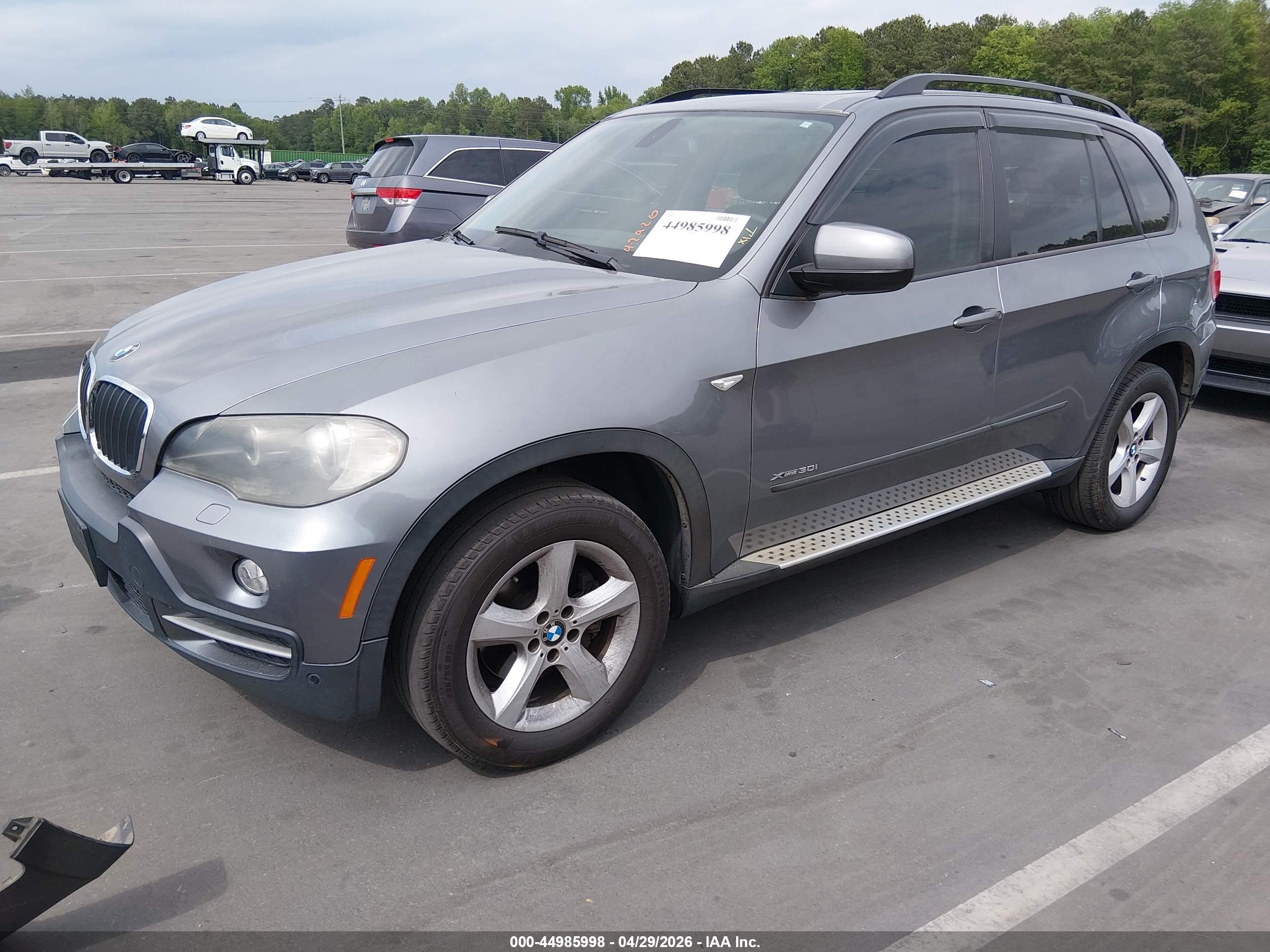 BMW X5 image 2