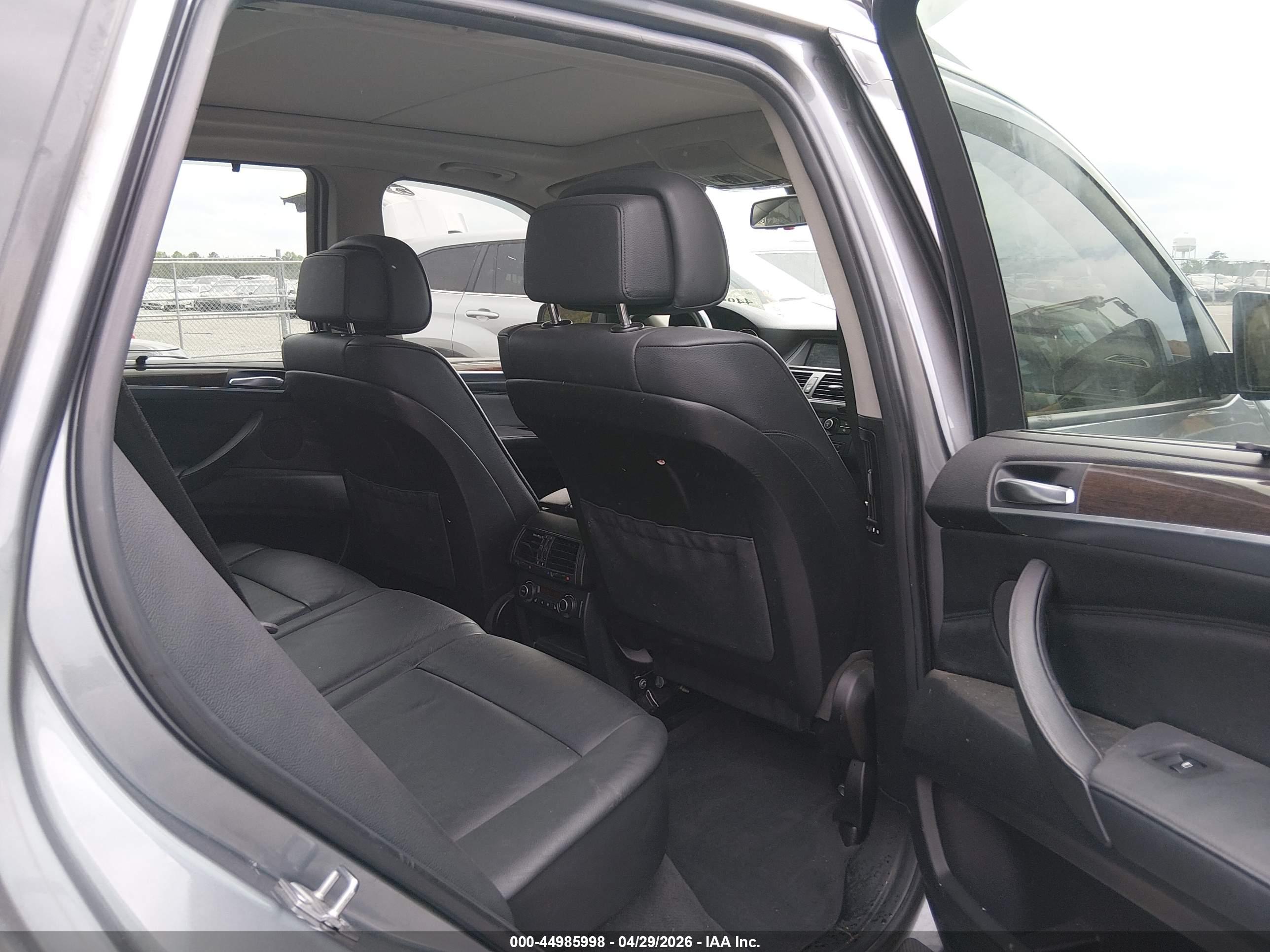BMW X5 image 8