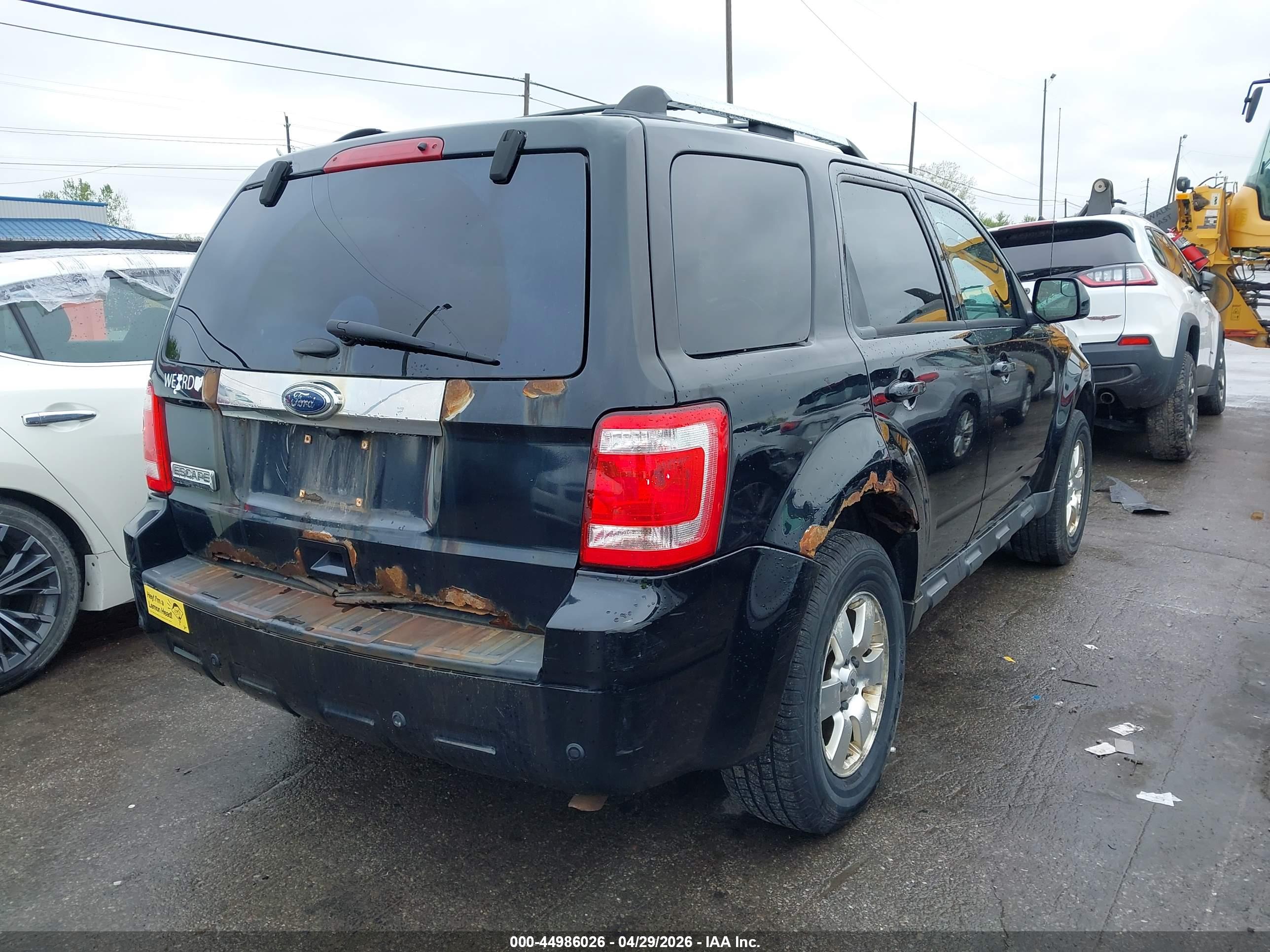 FORD ESCAPE image 4