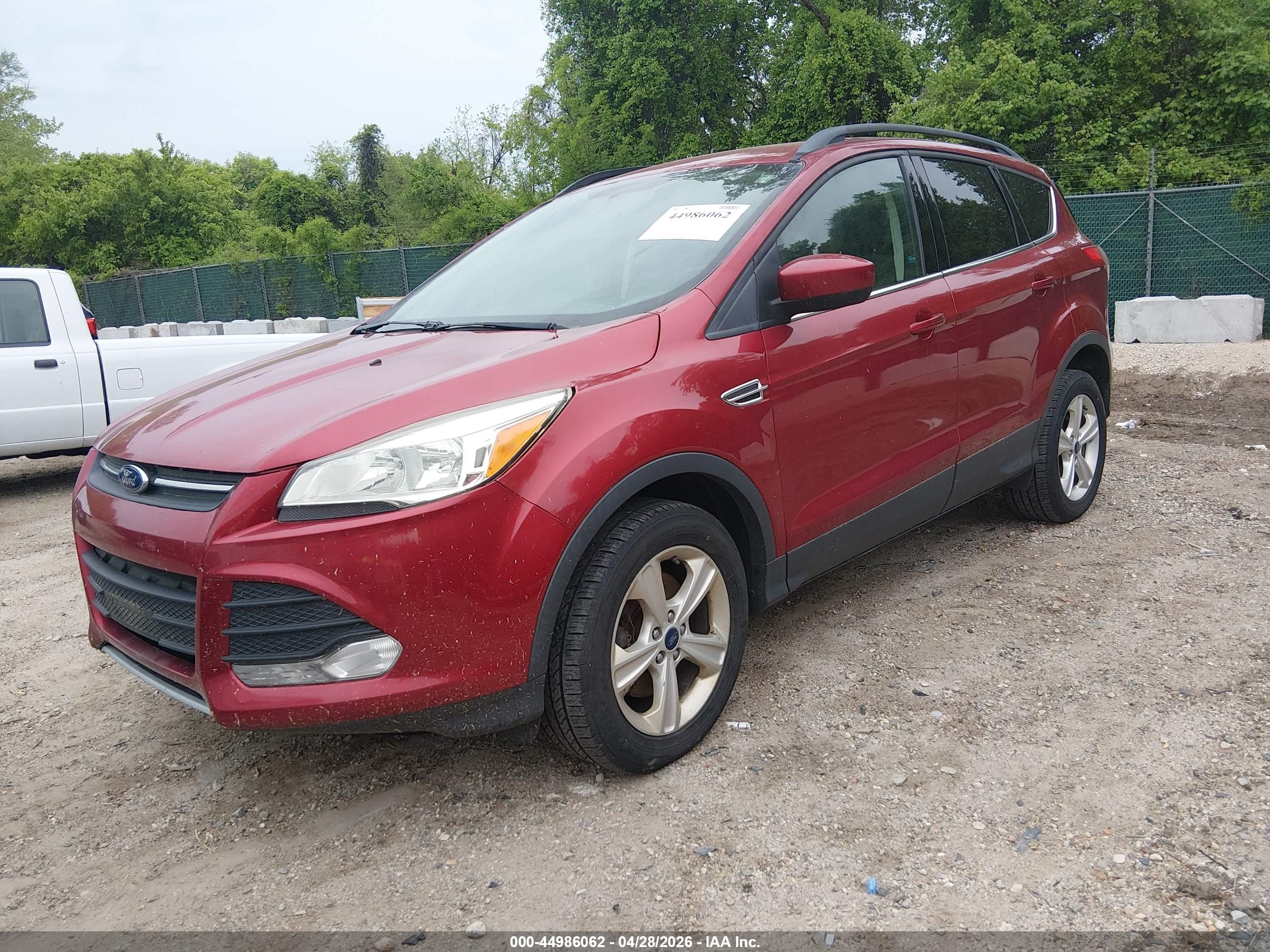 FORD ESCAPE image 2