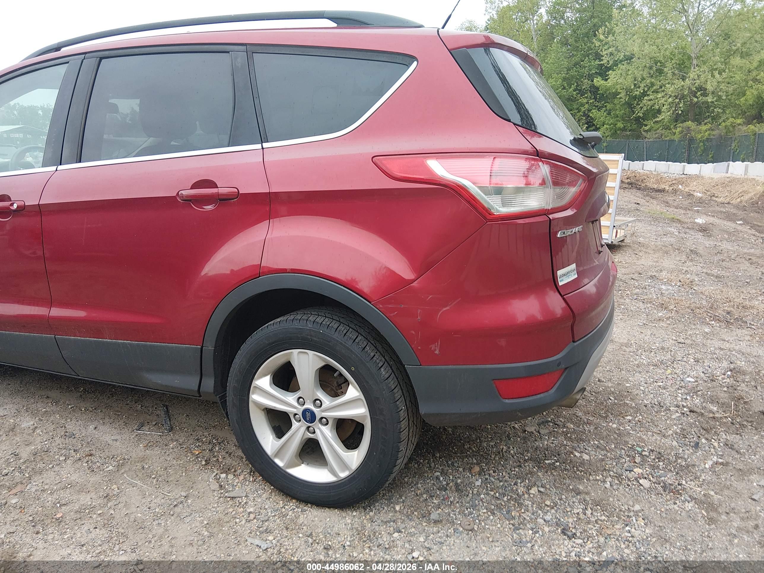 FORD ESCAPE image 6