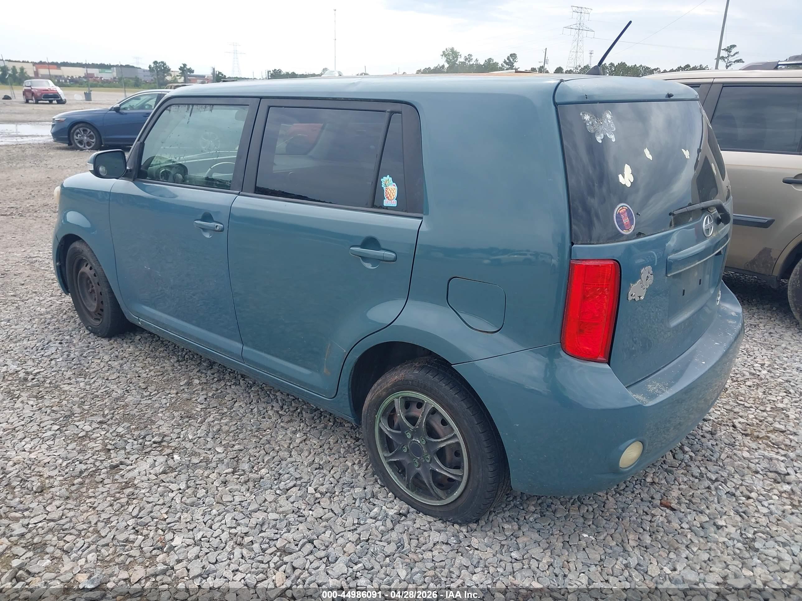 SCION XB image 3
