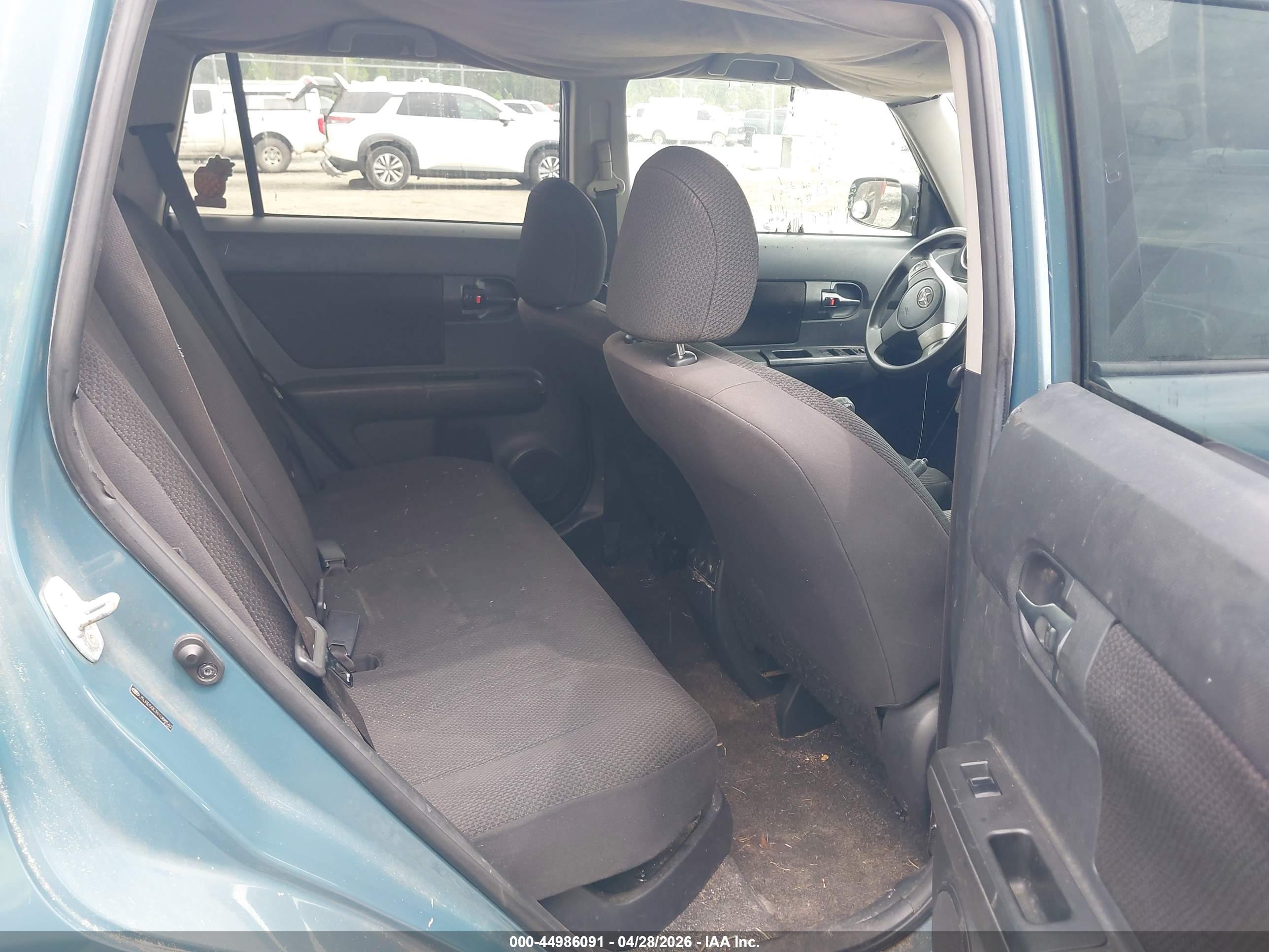 SCION XB image 8