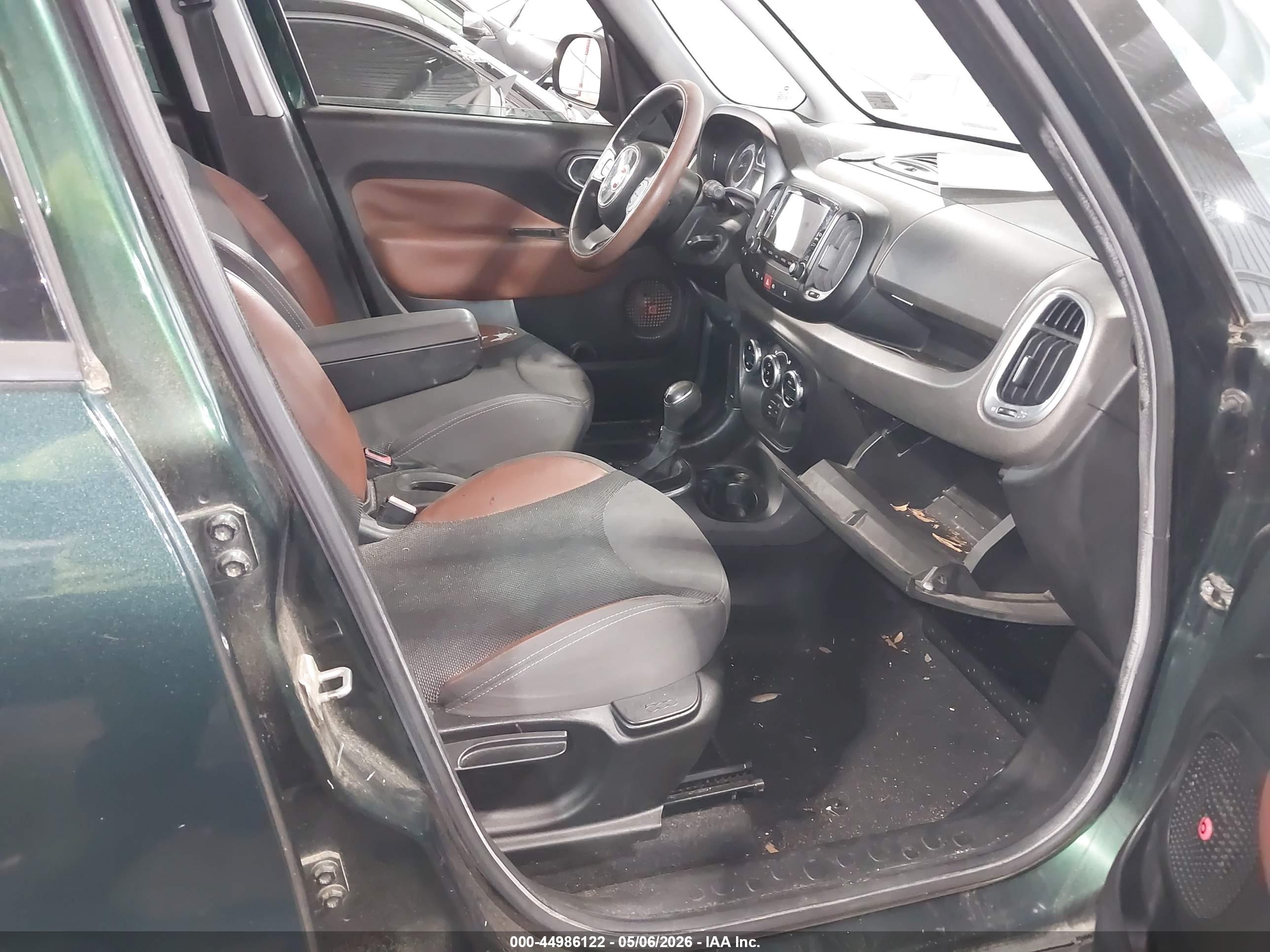 FIAT 500L image 5
