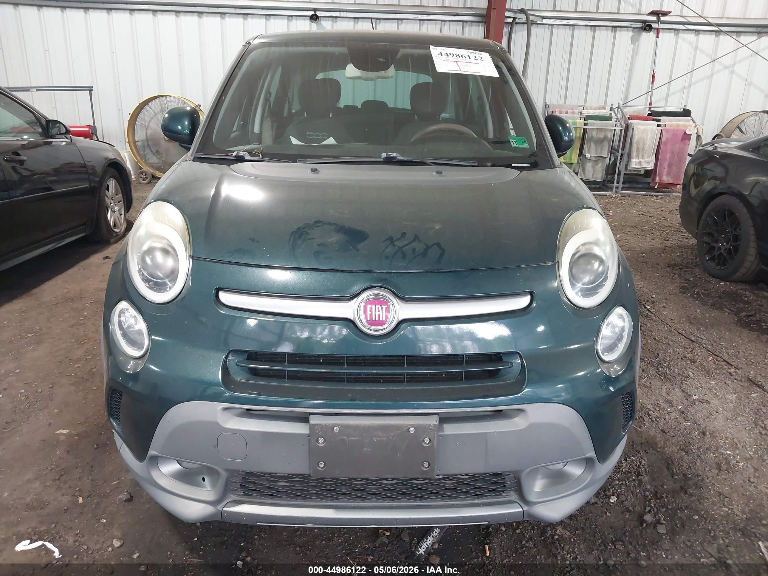 FIAT 500L image 6
