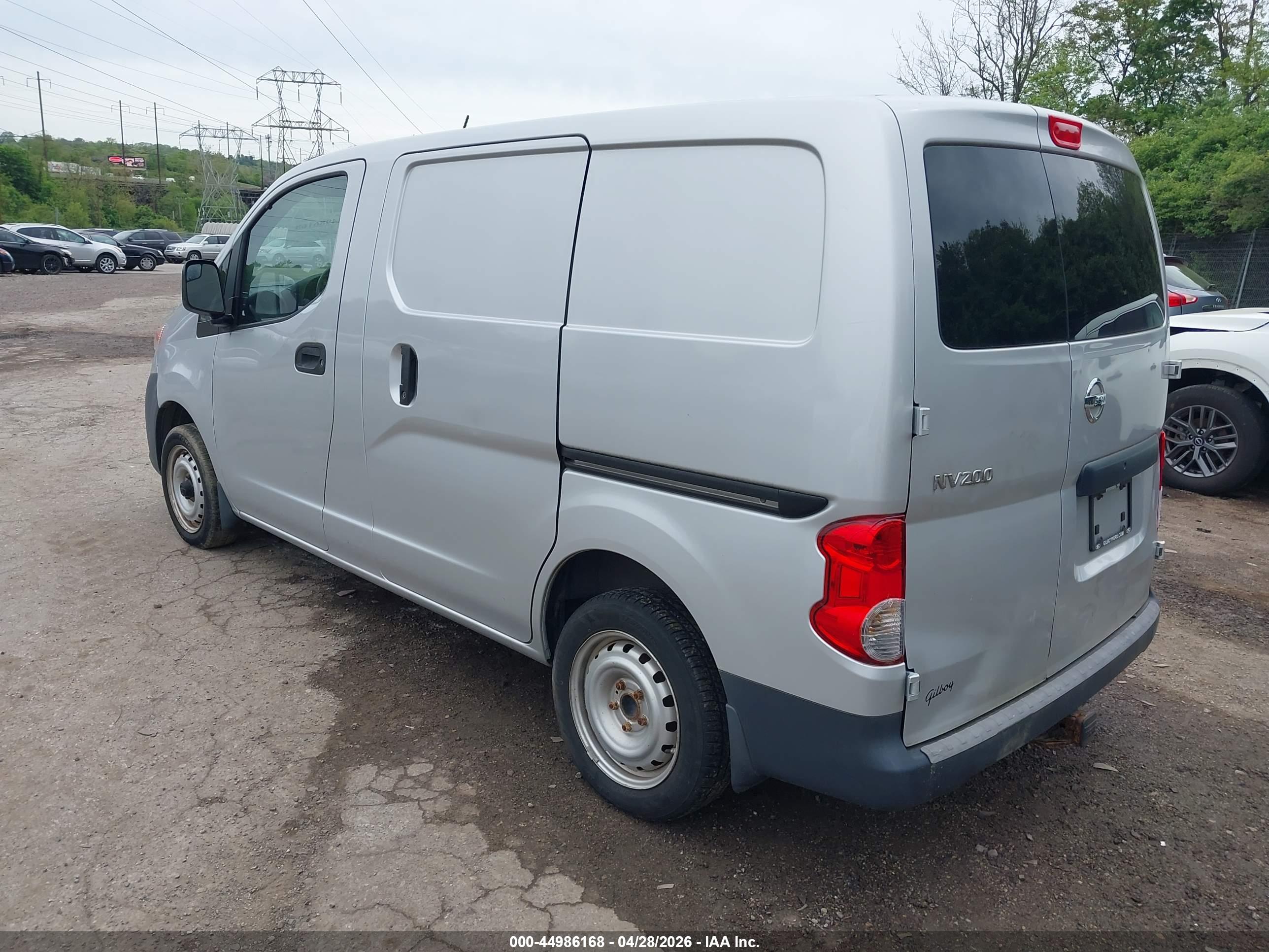 NISSAN NV200 image 3