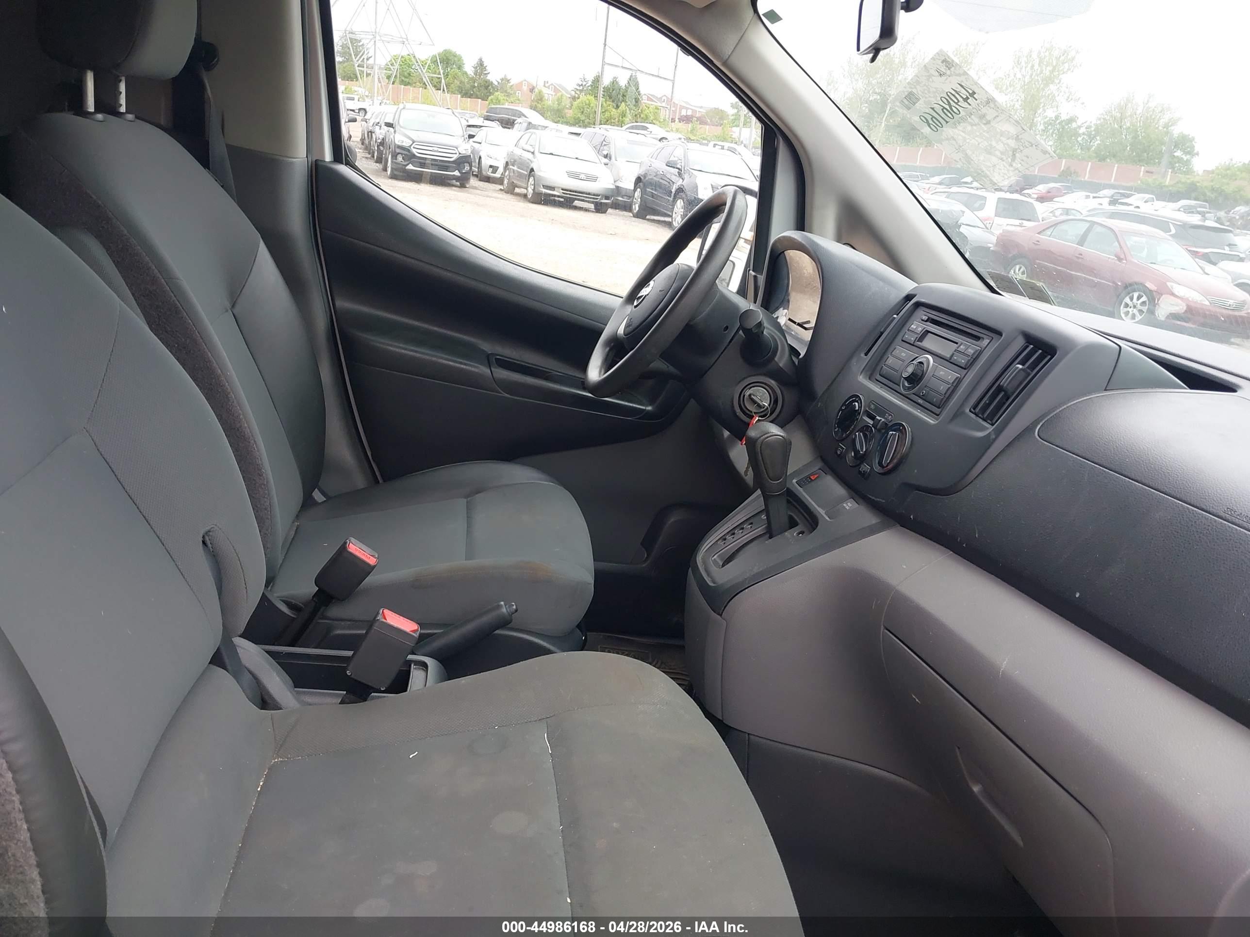 NISSAN NV200 image 5