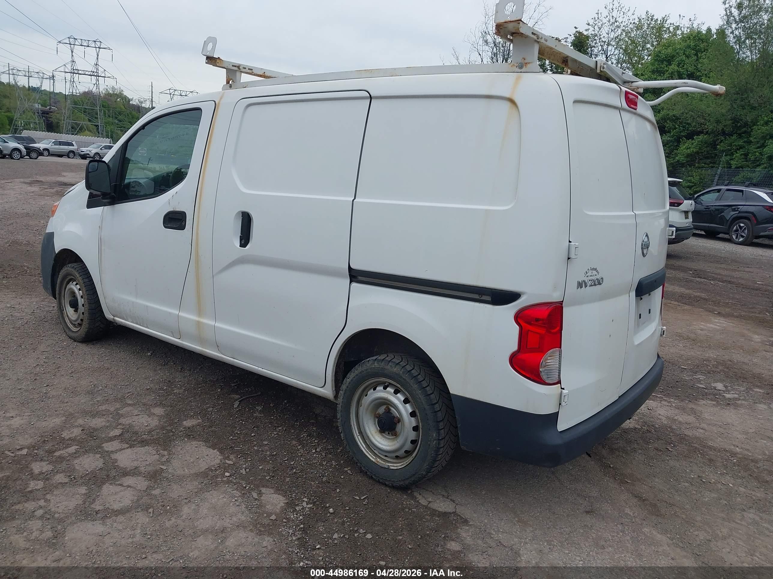 NISSAN NV200 image 3
