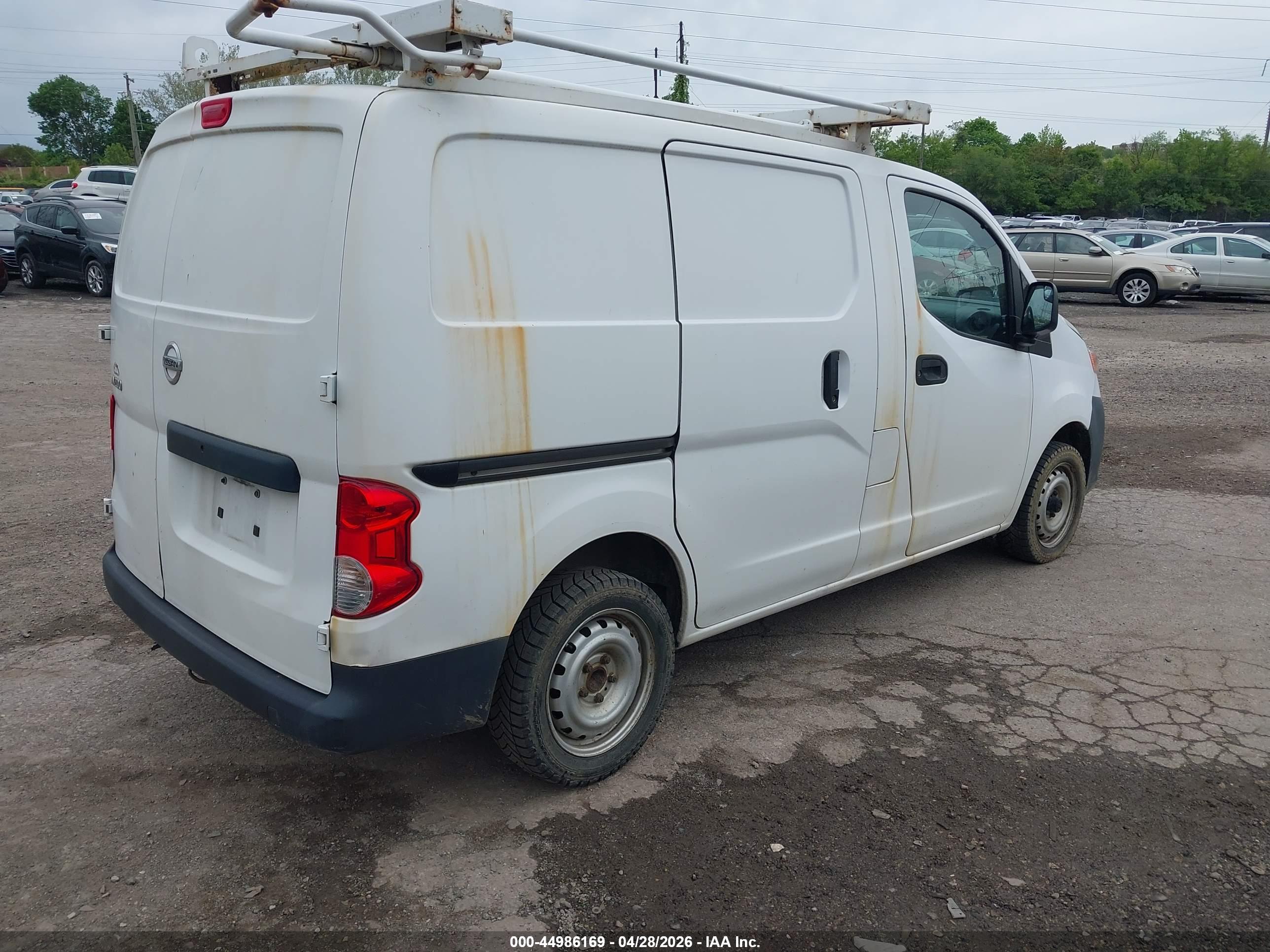 NISSAN NV200 image 4